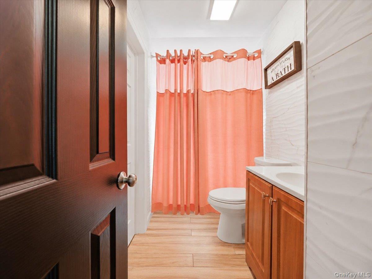 Single Family Bentley Road Queens, NY 11422, MLS-1026823-7