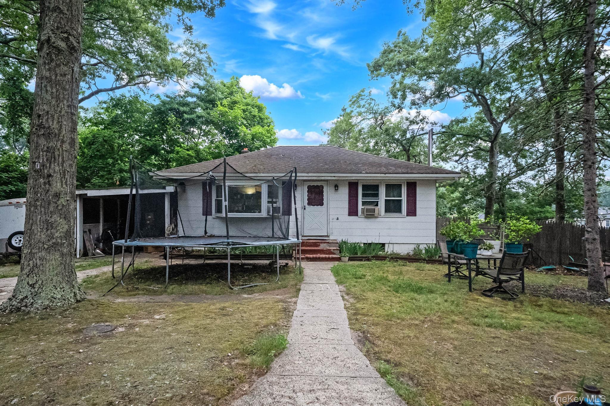 Single Family Dawn Road  Suffolk County, NY 11778, MLS-1026835-2