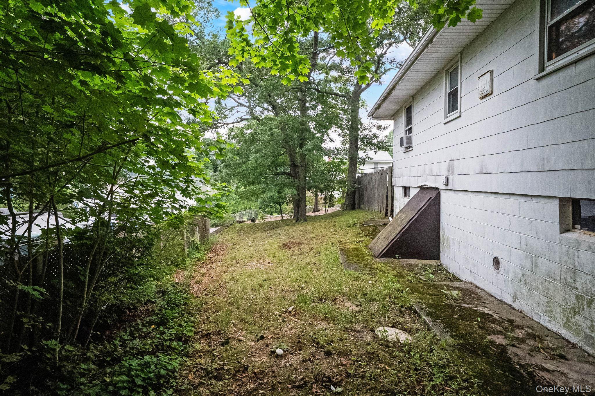 Single Family Dawn Road  Suffolk County, NY 11778, MLS-1026835-35