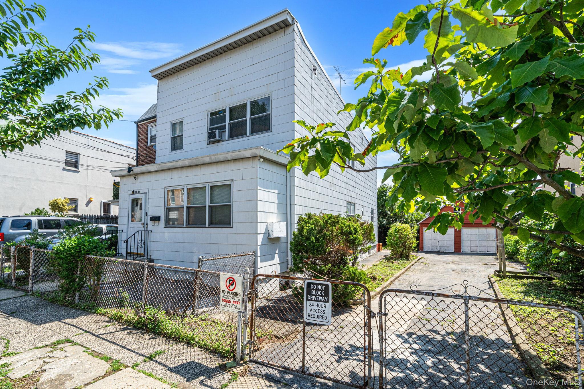 Single Family 72nd Street Queens, NY 11378, MLS-1026875-12