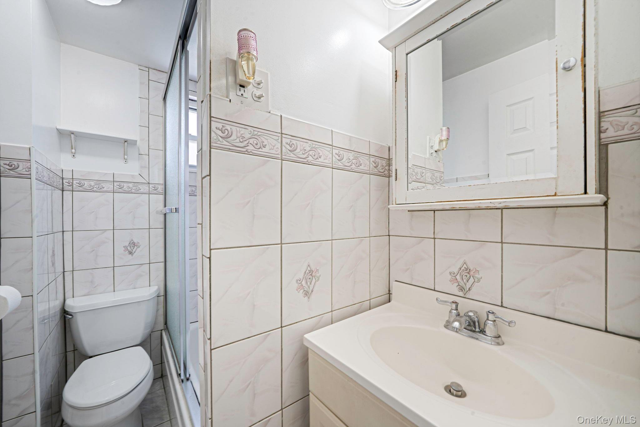 Single Family 72nd Street Queens, NY 11378, MLS-1026875-29