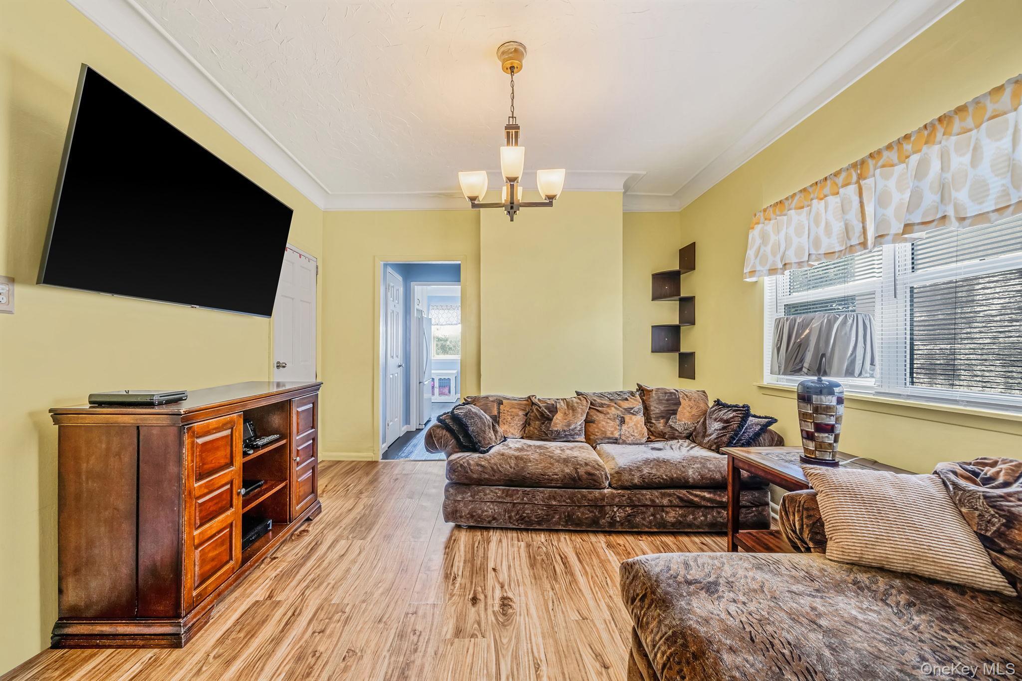 Single Family 72nd Street Queens, NY 11378, MLS-1026875-35