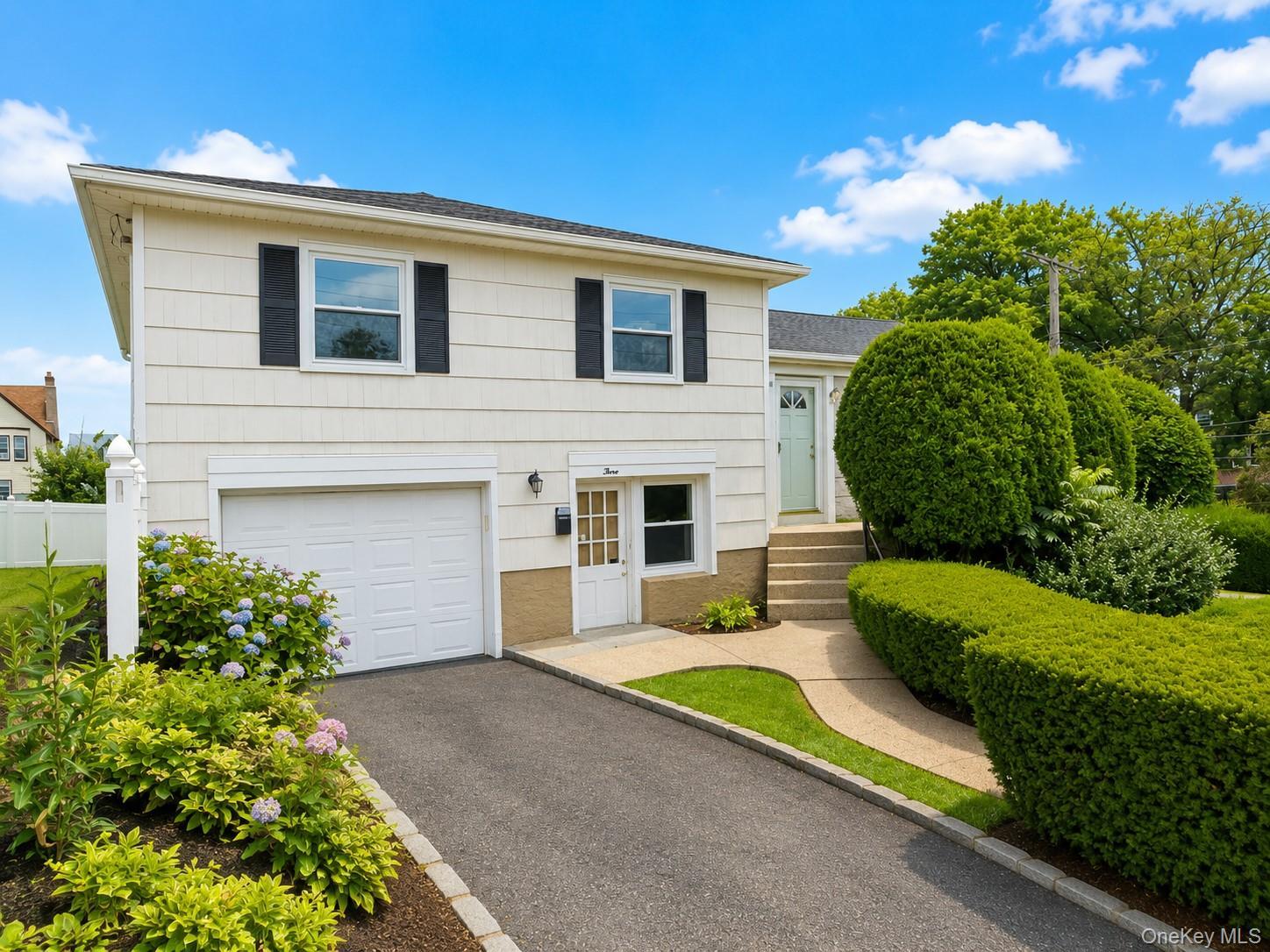 Single Family Soundview Street  Westchester County, NY 10805, MLS-1026899-2