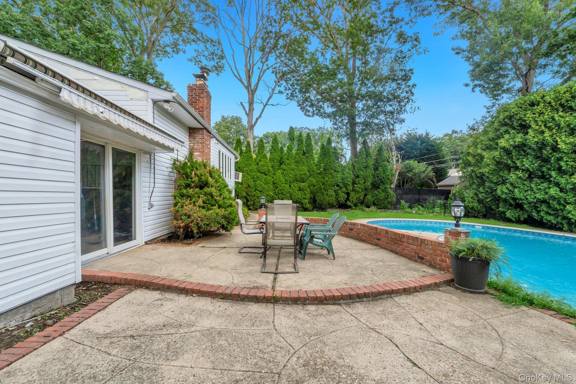 Single Family Cornelia Lane  Suffolk County, NY 11755, MLS-1026900-12