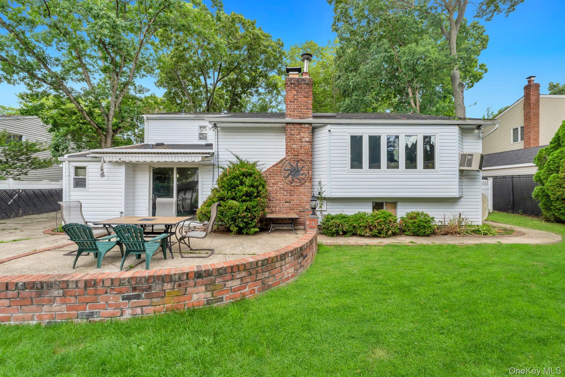 Single Family Cornelia Lane  Suffolk County, NY 11755, MLS-1026900-6