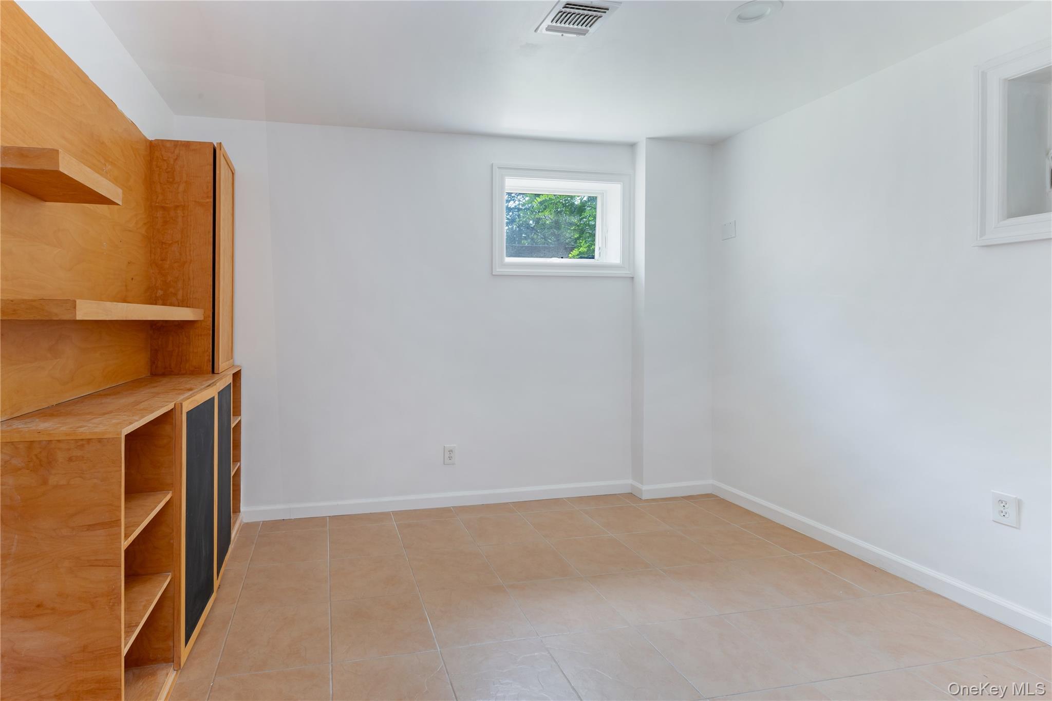 Single Family Delafield Avenue  Bronx, NY 10471, MLS-1026932-18