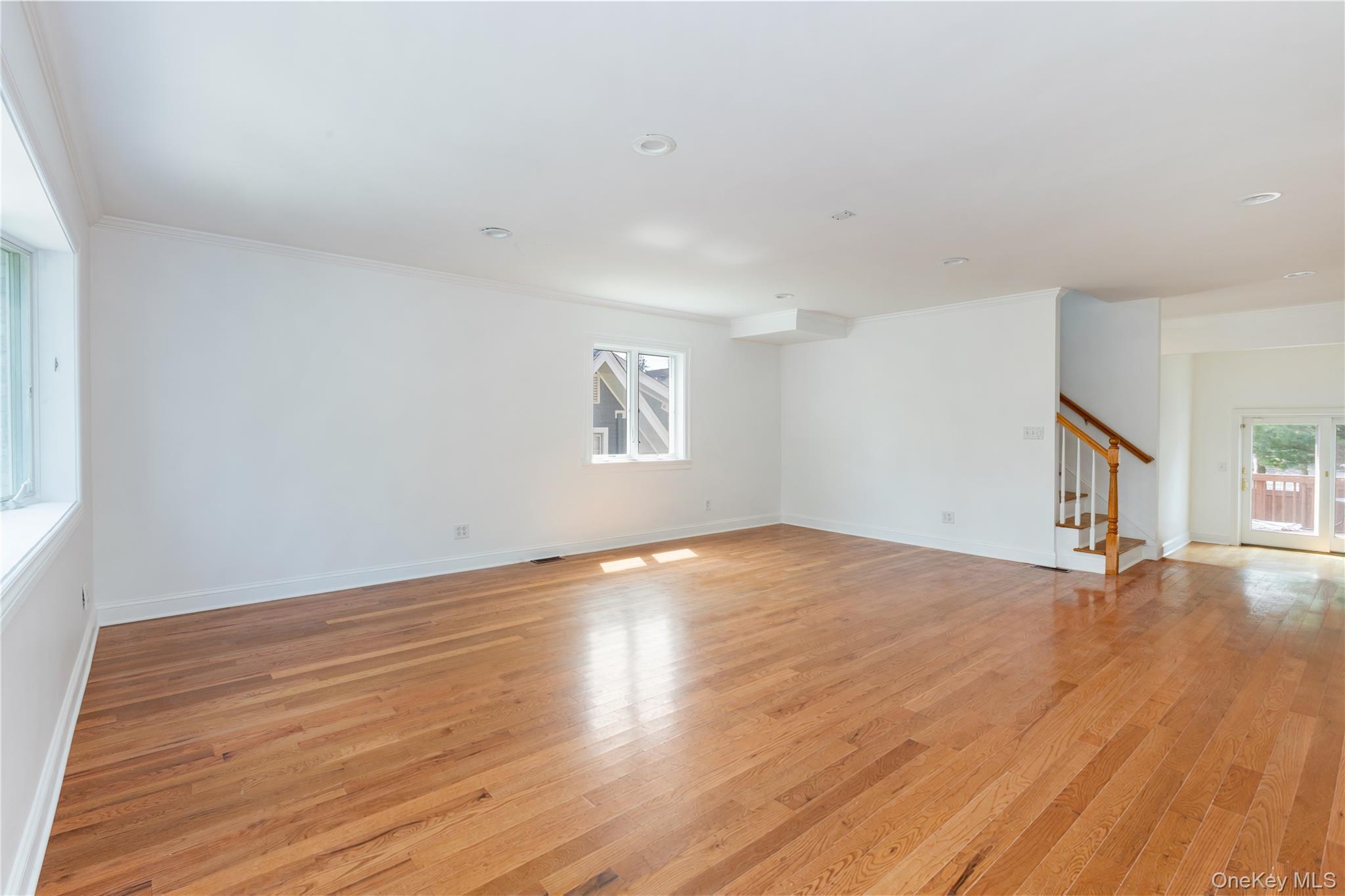 Single Family Delafield Avenue  Bronx, NY 10471, MLS-1026932-5