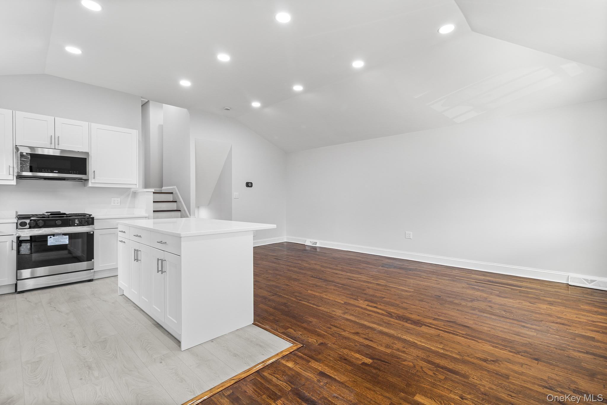 Single Family E 70th Street  Brooklyn, NY 11234, MLS-1026942-10