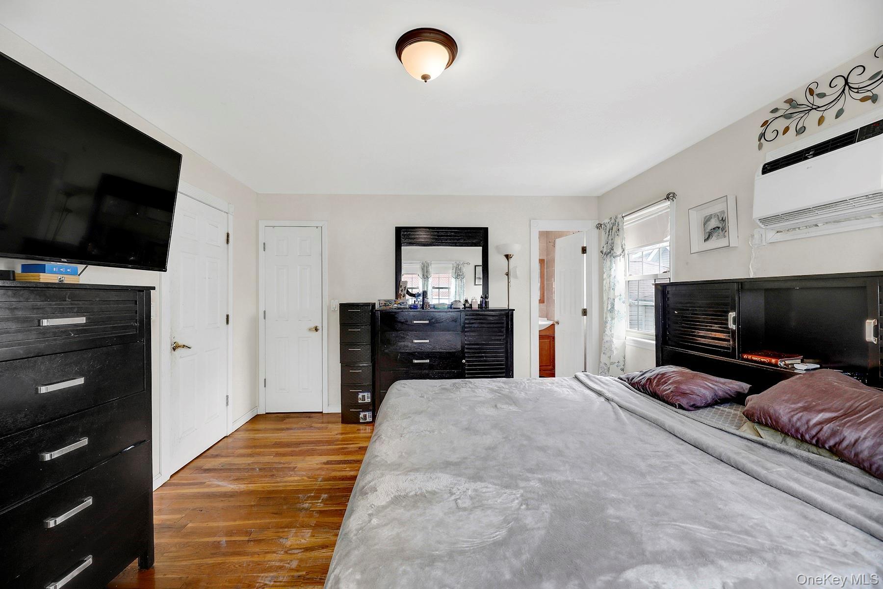 Single Family Baisley Boulevard Queens, NY 11434, MLS-1026980-11