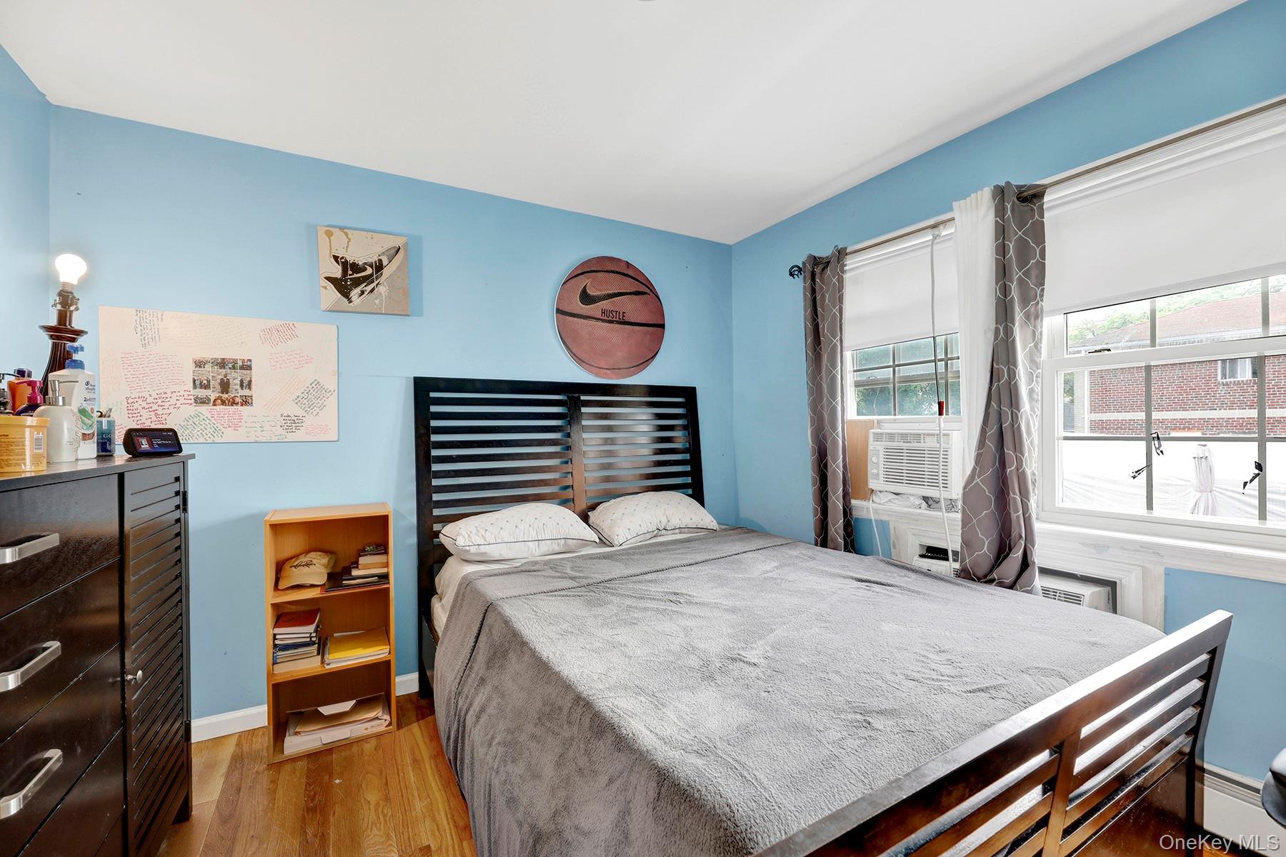 Single Family Baisley Boulevard Queens, NY 11434, MLS-1026980-13