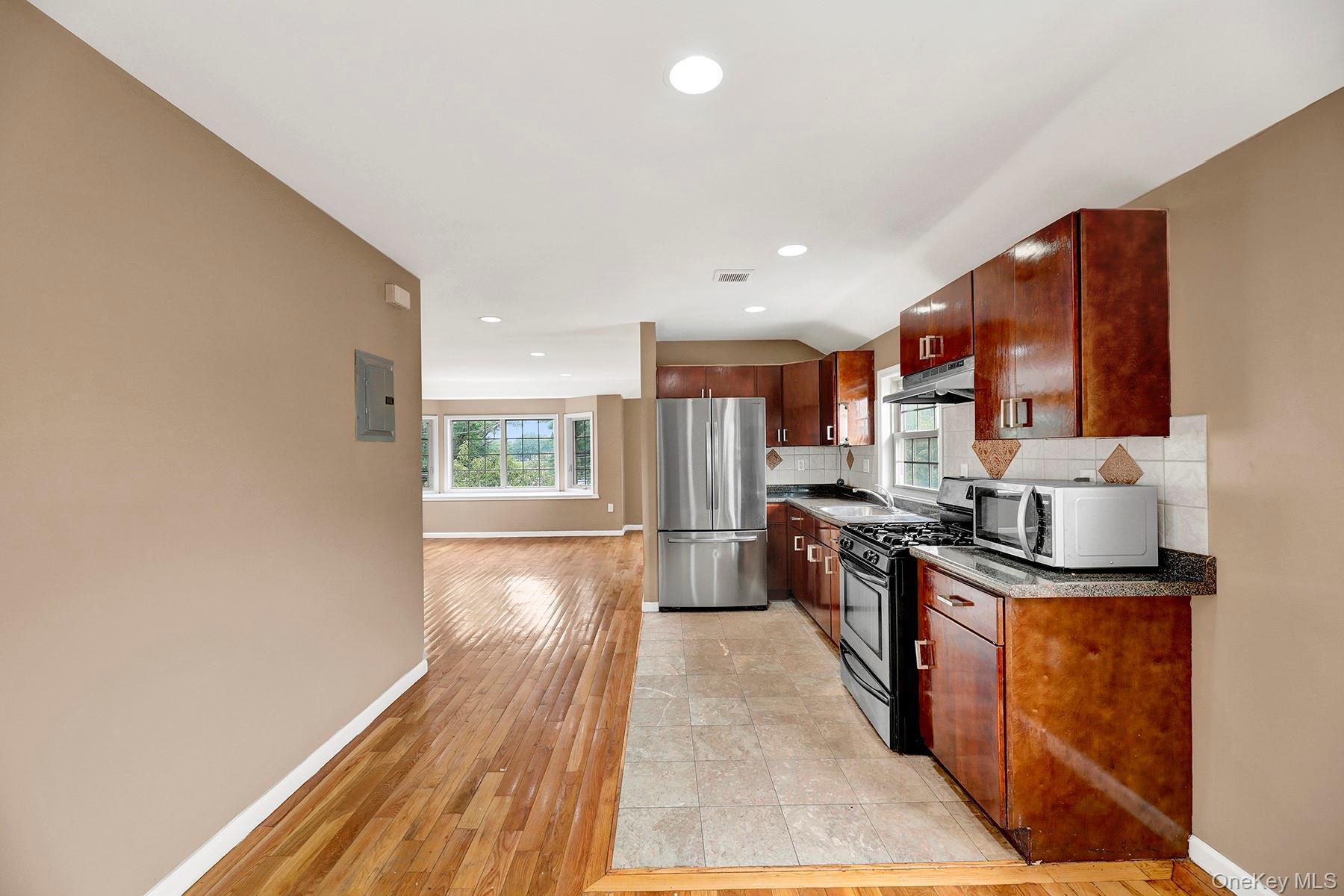 Single Family Baisley Boulevard Queens, NY 11434, MLS-1026980-20