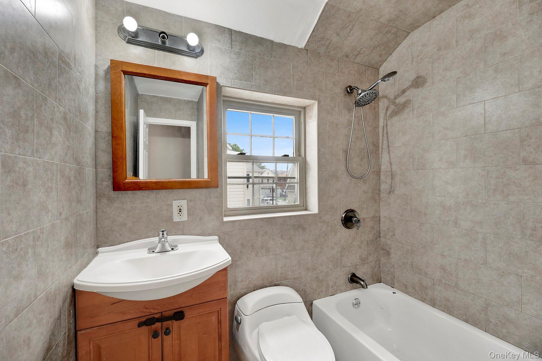 Single Family Baisley Boulevard Queens, NY 11434, MLS-1026980-22