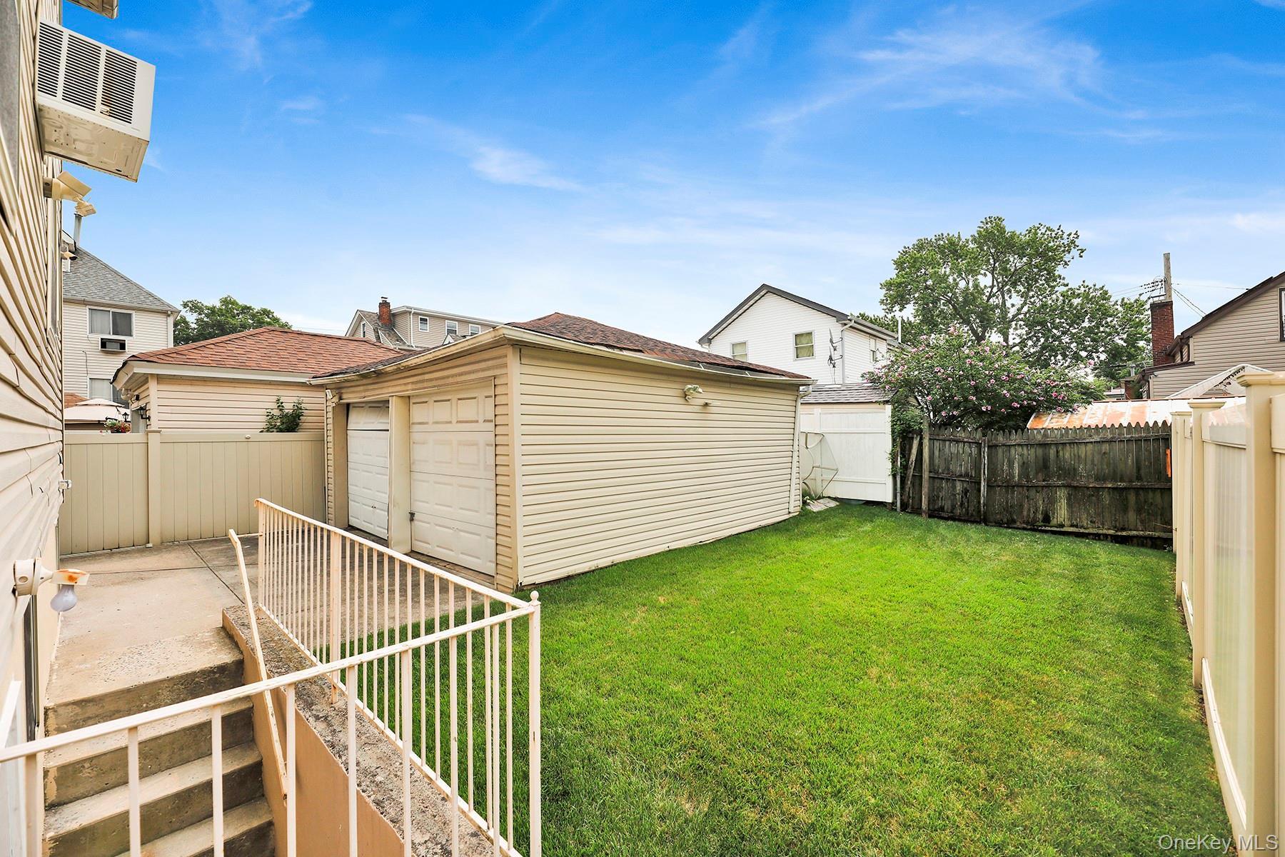 Single Family Baisley Boulevard Queens, NY 11434, MLS-1026980-35