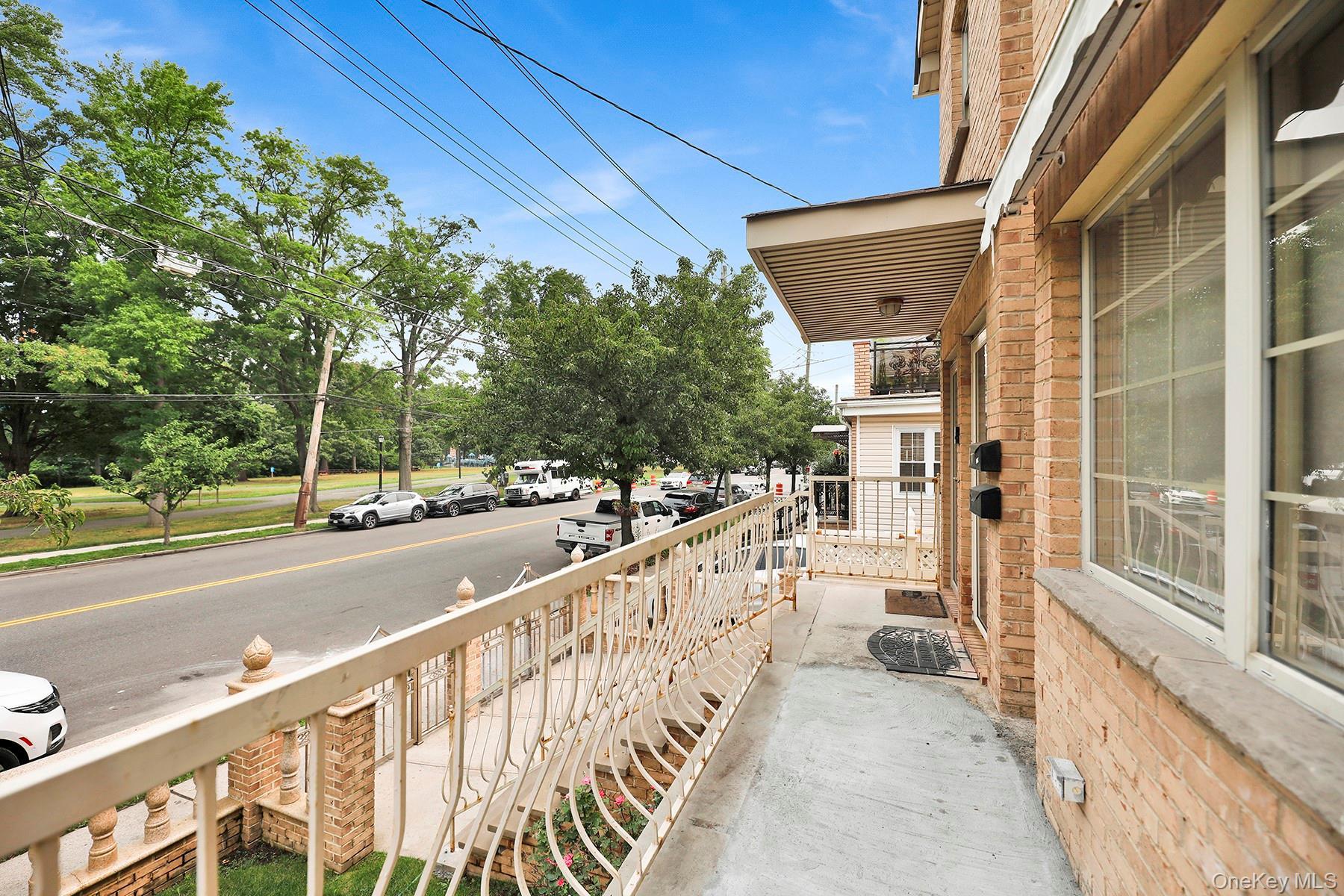 Single Family Baisley Boulevard Queens, NY 11434, MLS-1026980-36