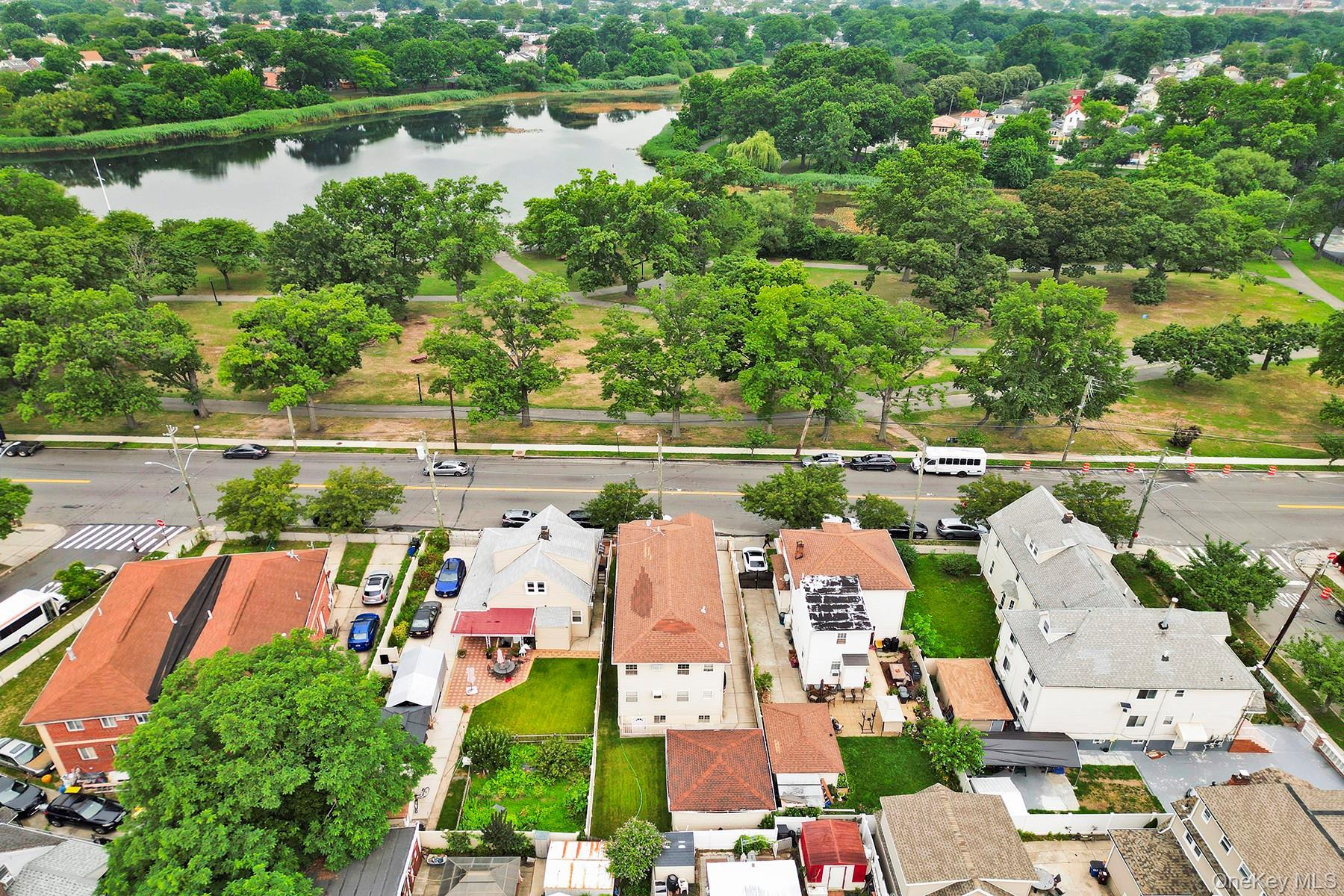 Single Family Baisley Boulevard Queens, NY 11434, MLS-1026980-37