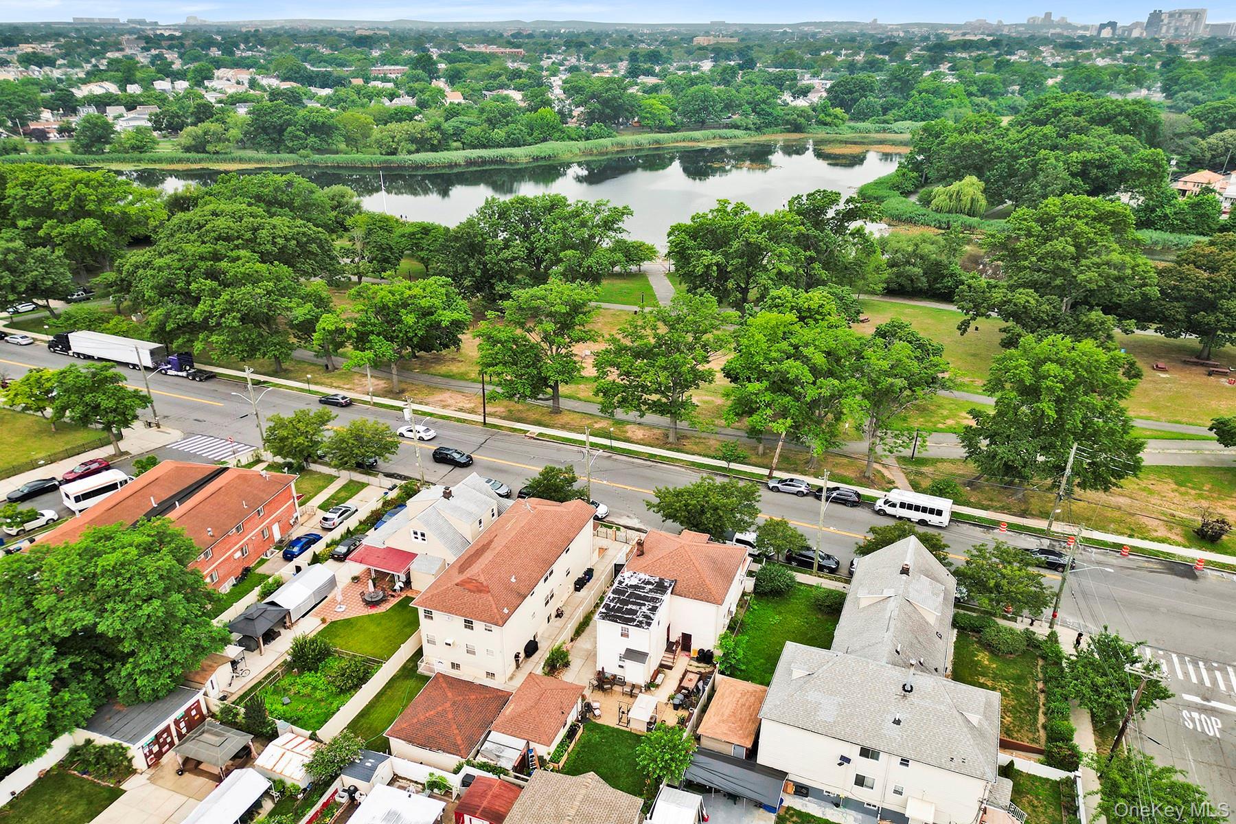 Single Family Baisley Boulevard Queens, NY 11434, MLS-1026980-38