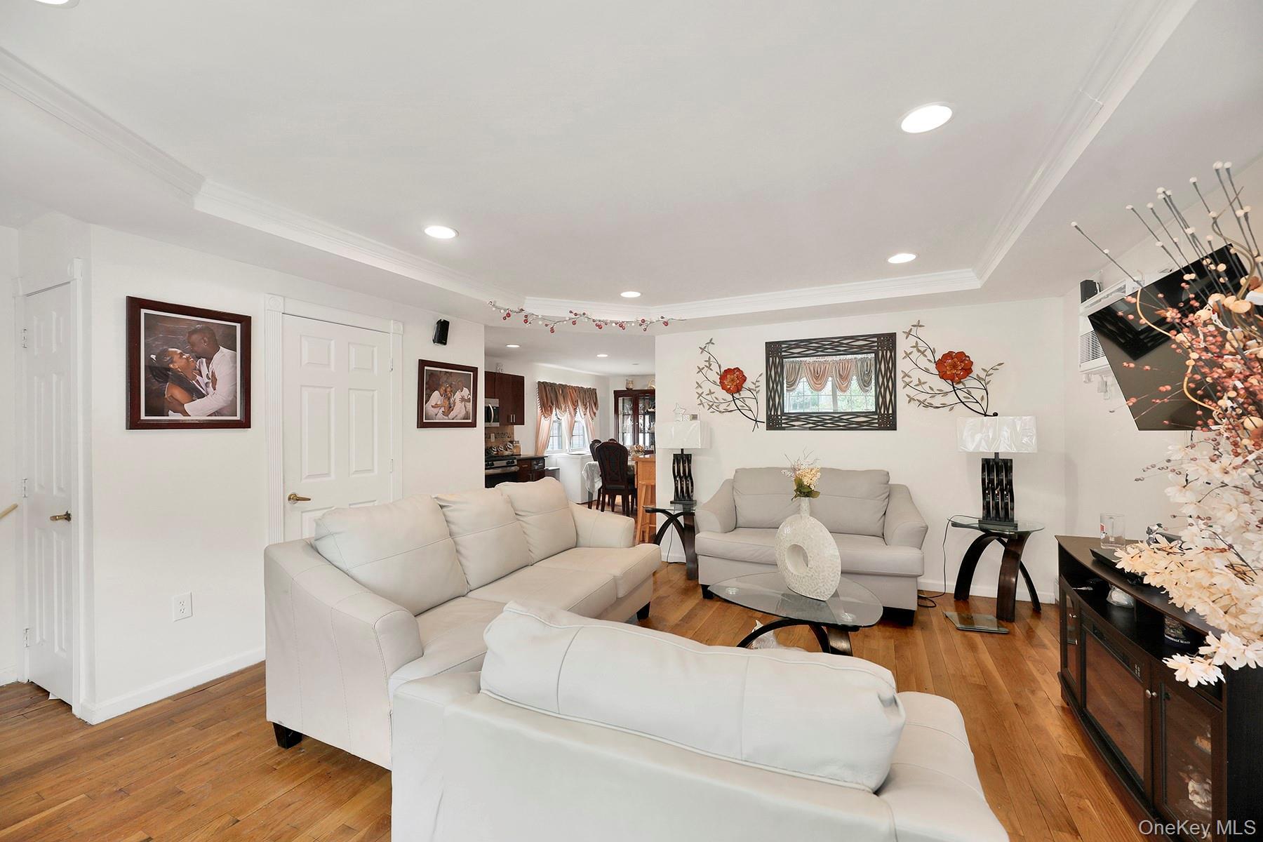 Single Family Baisley Boulevard Queens, NY 11434, MLS-1026980-5