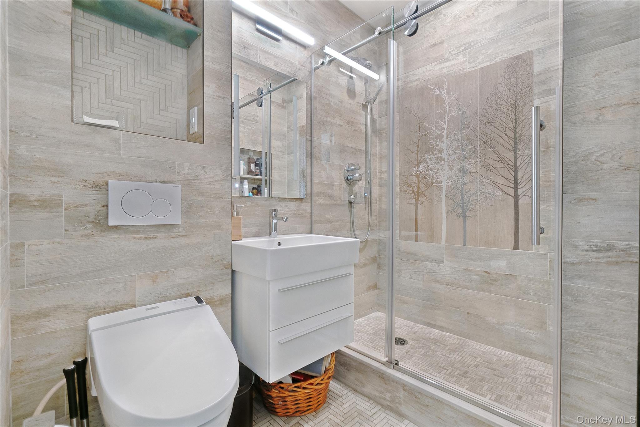 Apartment E 46th Street  Manhattan, NY 10017, MLS-1027003-13