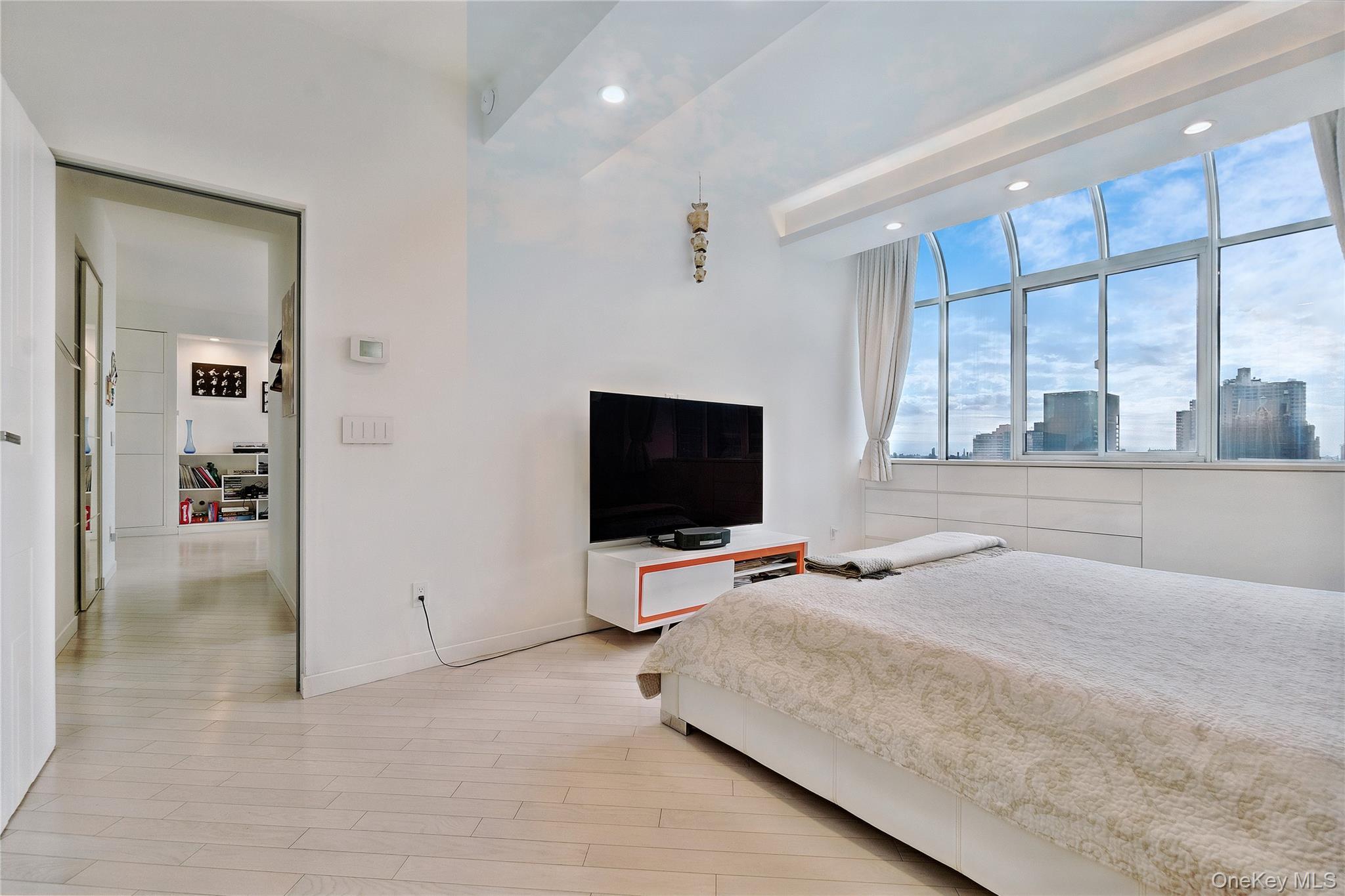 Apartment E 46th Street  Manhattan, NY 10017, MLS-1027003-9