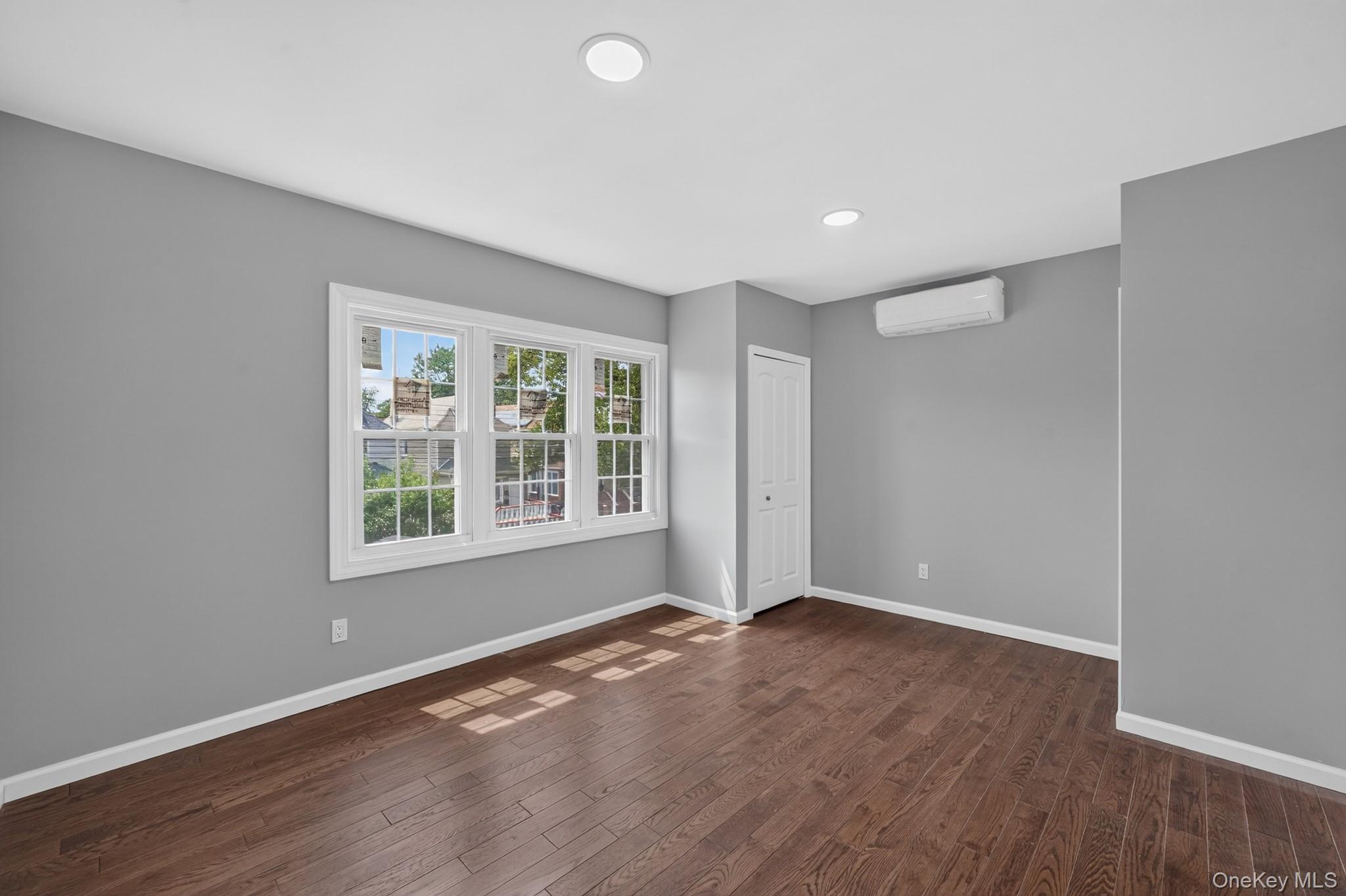 Single Family 133rd Street Queens, NY 11419, MLS-1027005-11