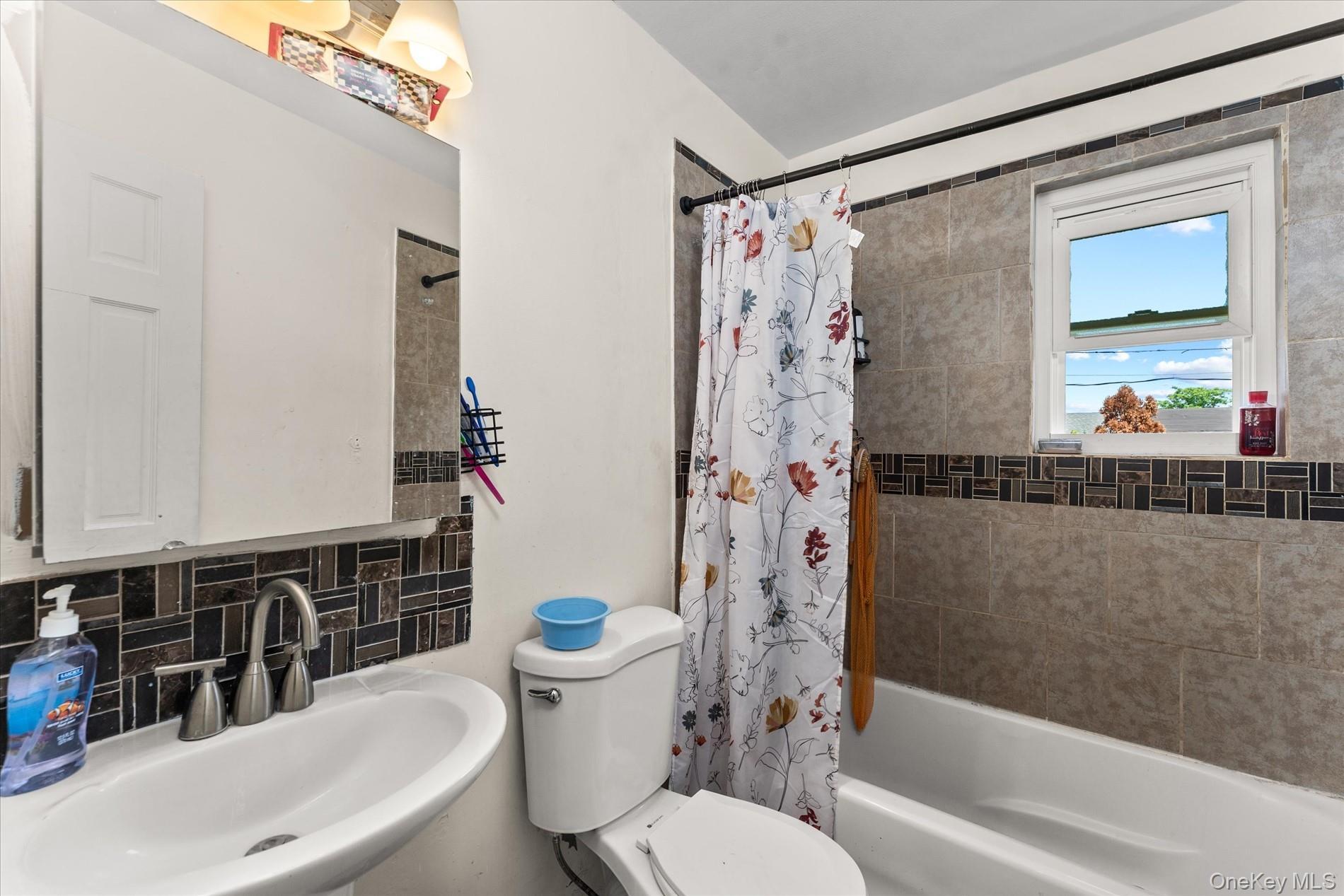 Single Family Warwick Street Brooklyn, NY 11207, MLS-1027018-17