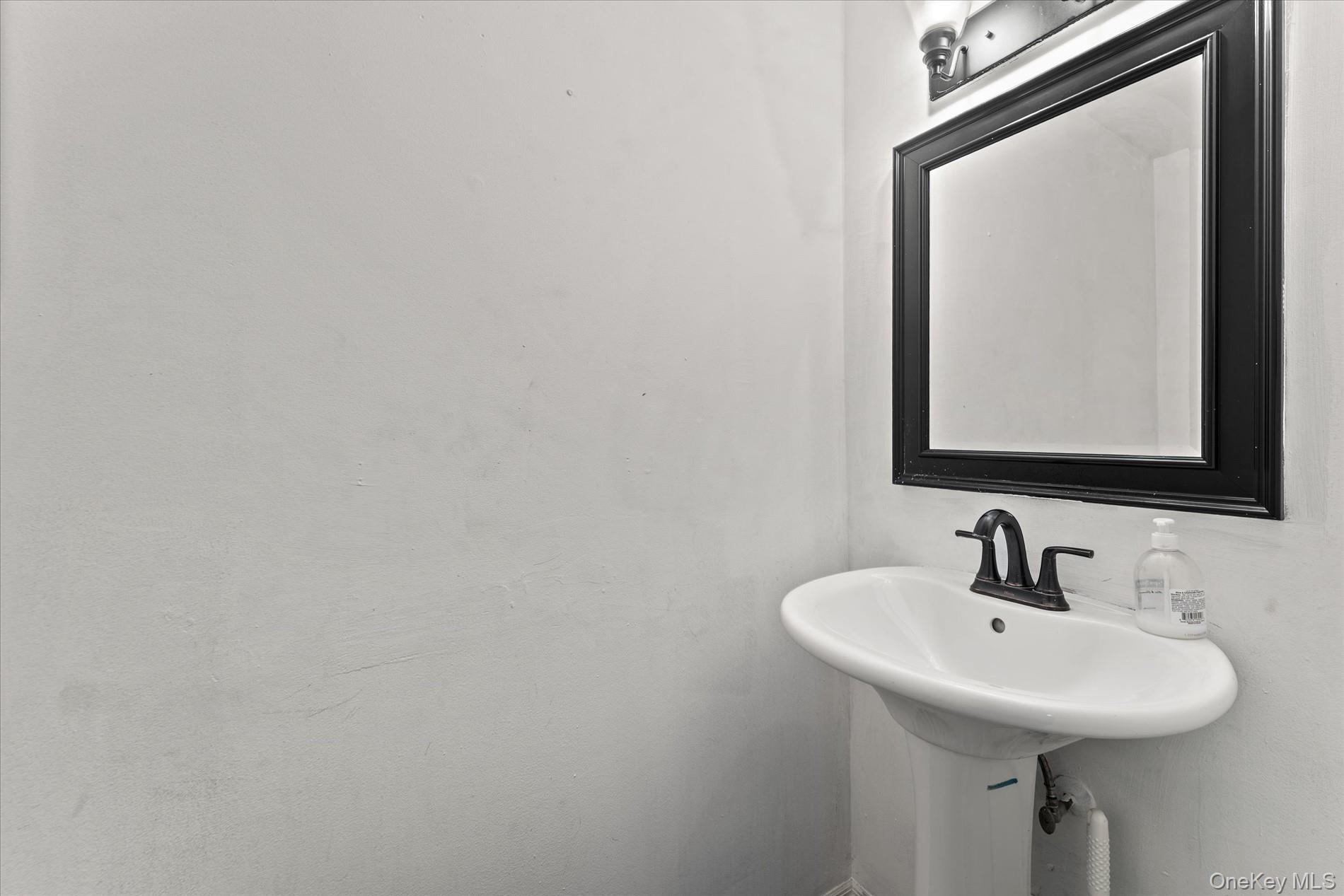 Single Family Warwick Street Brooklyn, NY 11207, MLS-1027018-18