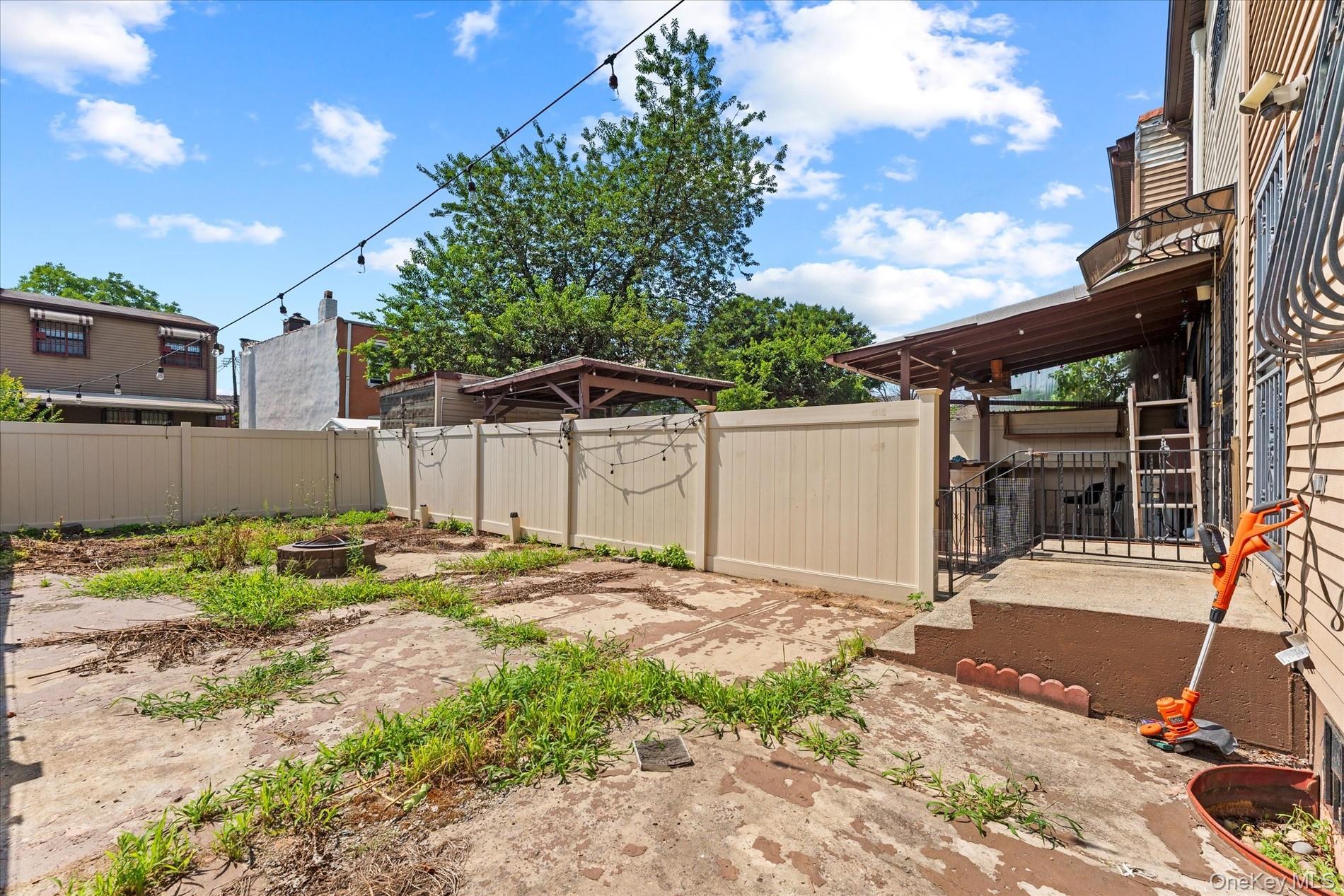 Single Family Warwick Street Brooklyn, NY 11207, MLS-1027018-24