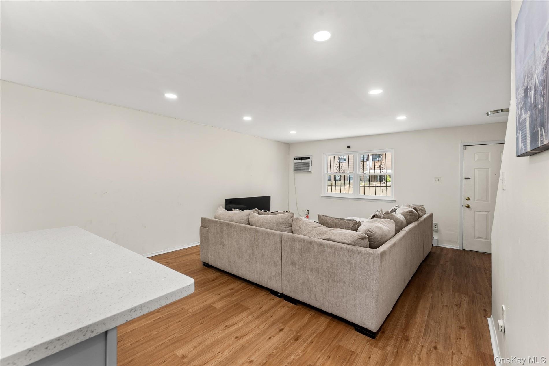 Single Family Warwick Street Brooklyn, NY 11207, MLS-1027018-4
