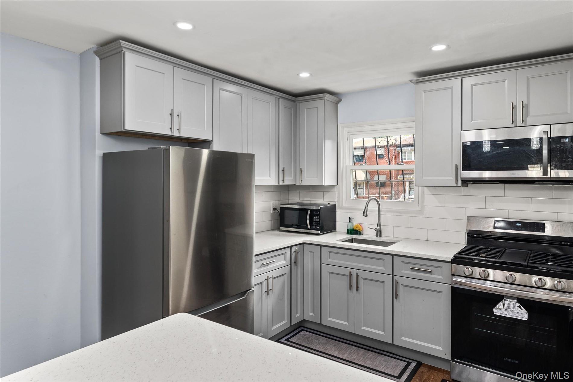 Single Family Warwick Street Brooklyn, NY 11207, MLS-1027018-6