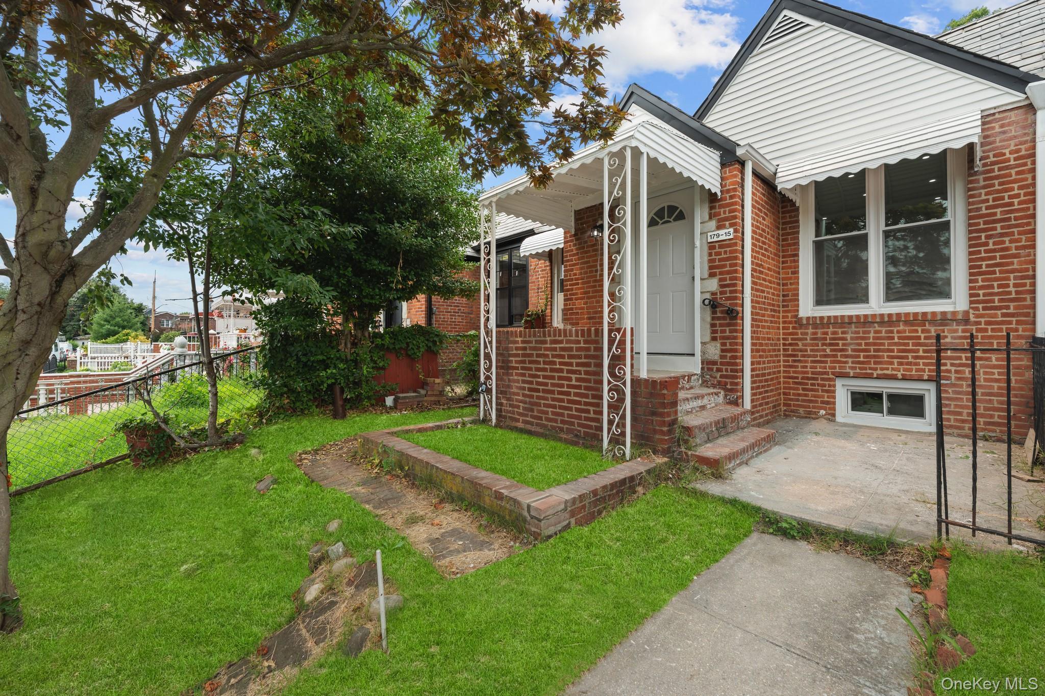 Single Family 134th Avenue Queens, NY 11434, MLS-1027028-12