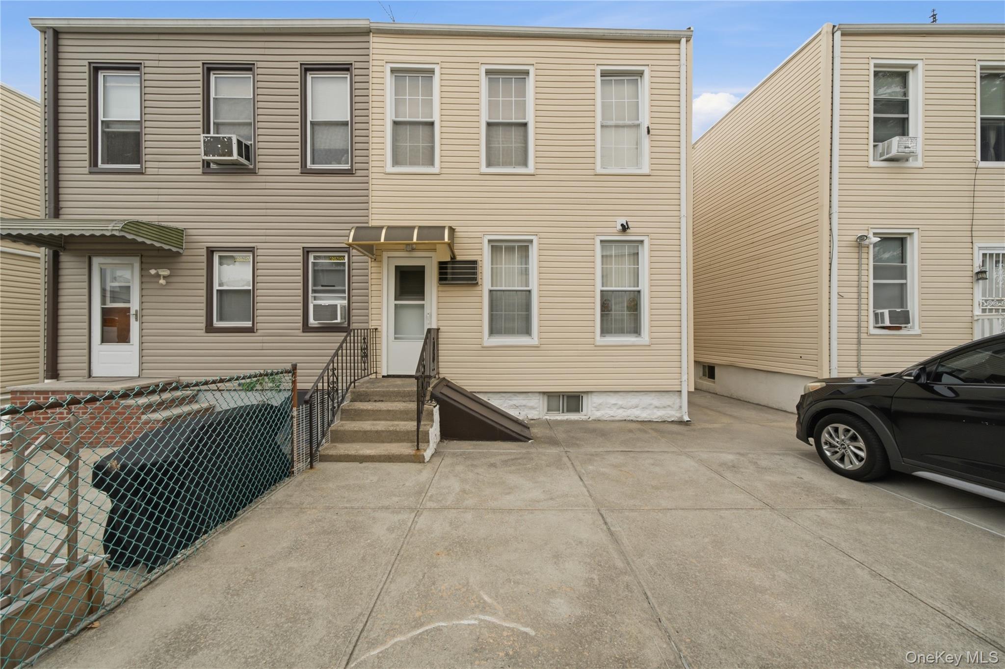 Single Family 75th Street Queens, NY 11379, MLS-1027041-13