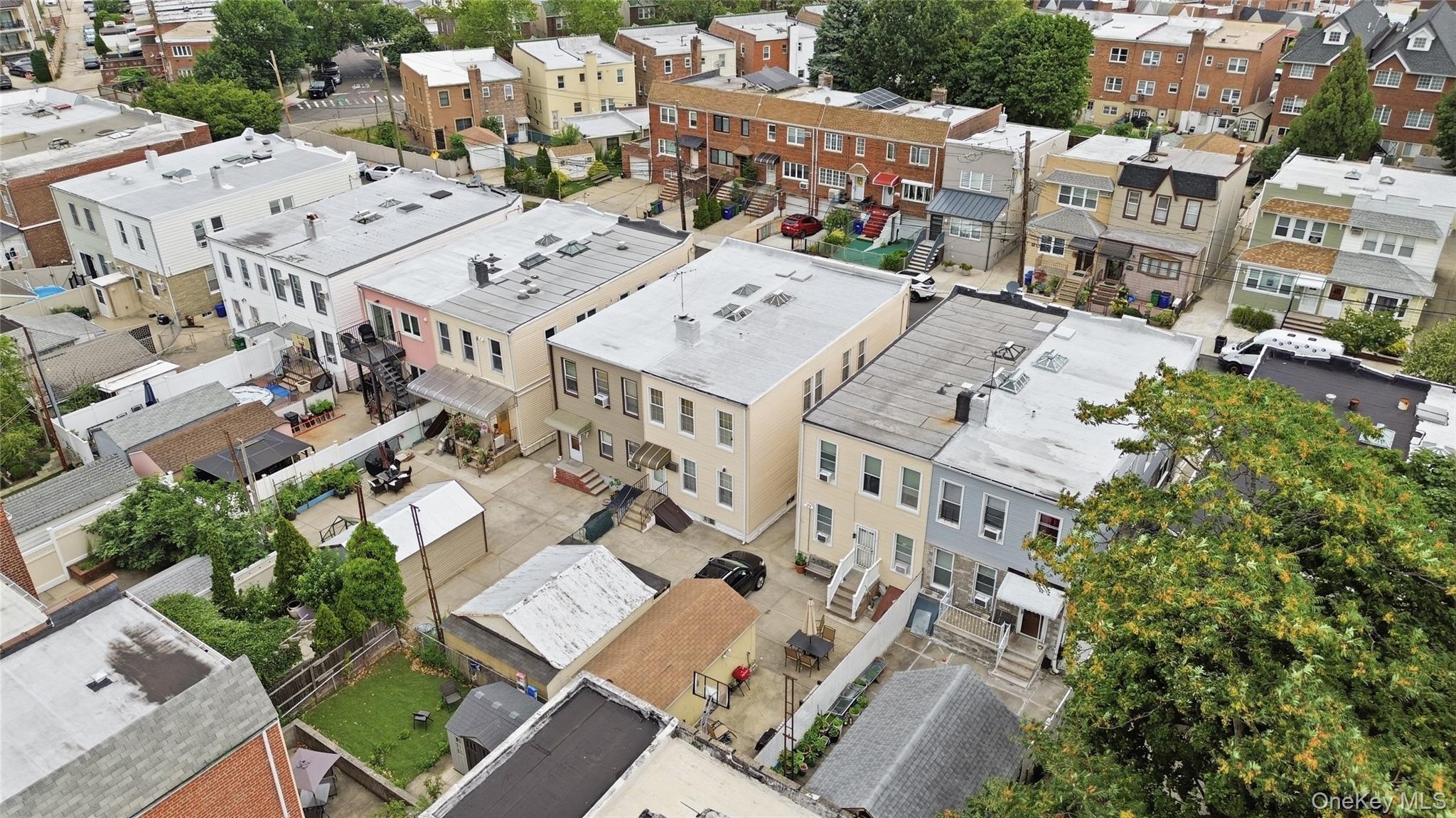 Single Family 75th Street Queens, NY 11379, MLS-1027041-20
