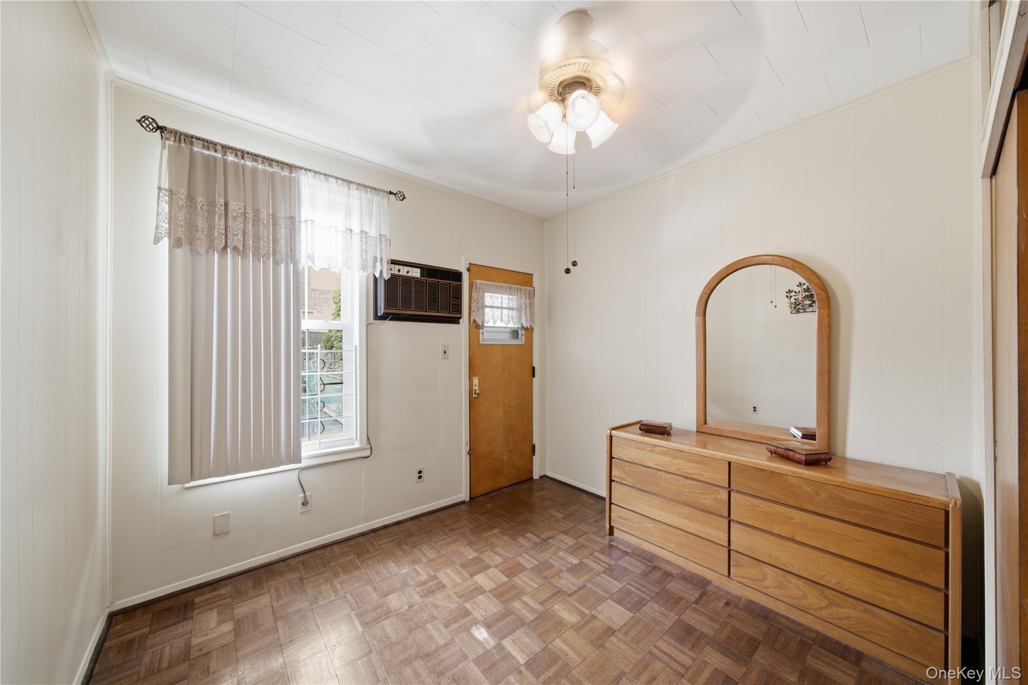 Single Family 75th Street Queens, NY 11379, MLS-1027041-5