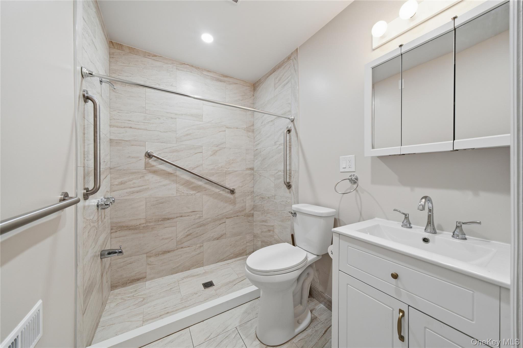 Single Family 75th Street Queens, NY 11379, MLS-1027041-7