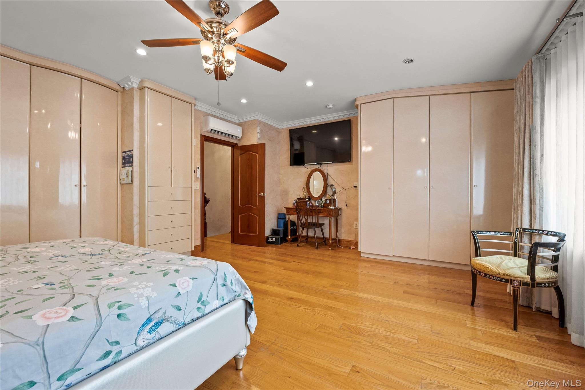 Single Family 64th Road  Queens, NY 11375, MLS-1027048-21