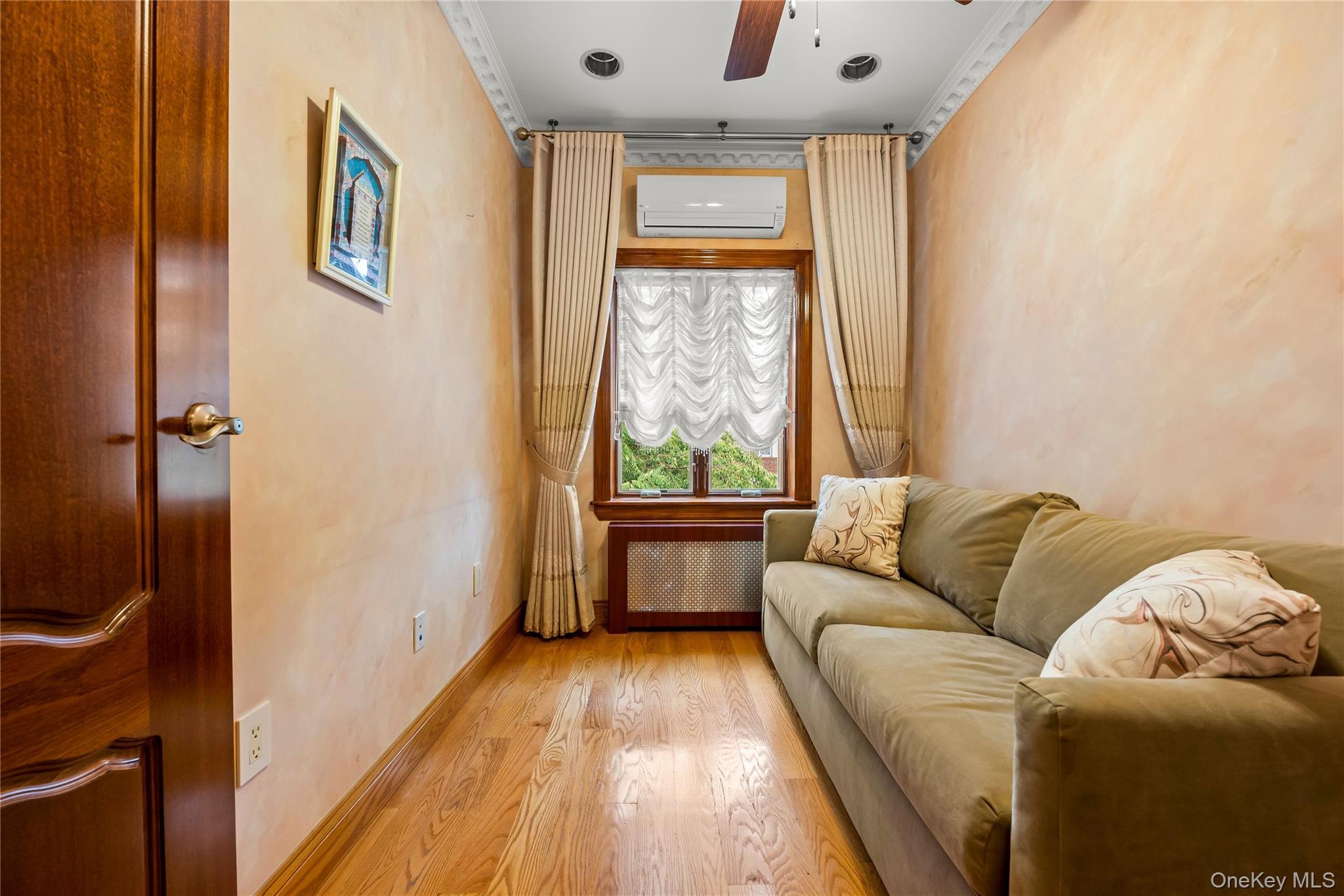 Single Family 64th Road  Queens, NY 11375, MLS-1027048-29