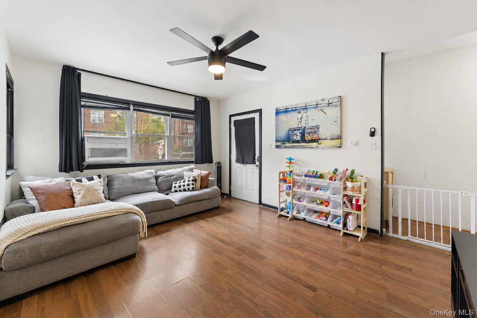 Single Family Continental Avenue Bronx, NY 10461, MLS-1027056-2