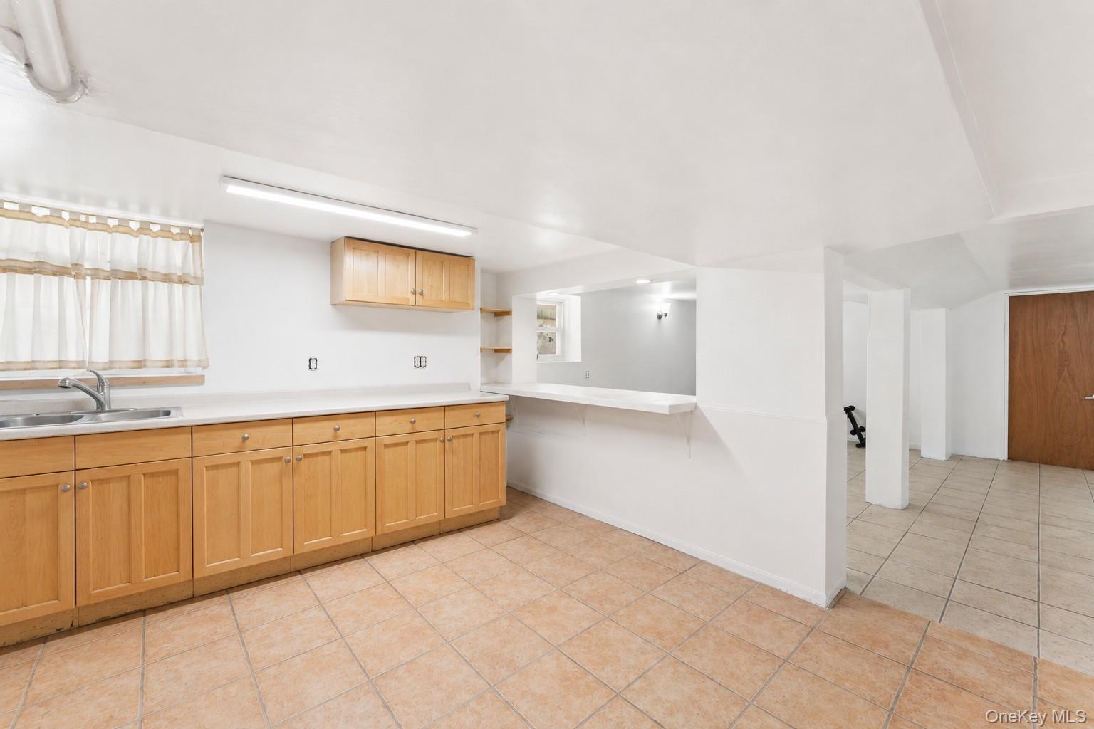 Single Family Continental Avenue Bronx, NY 10461, MLS-1027056-24