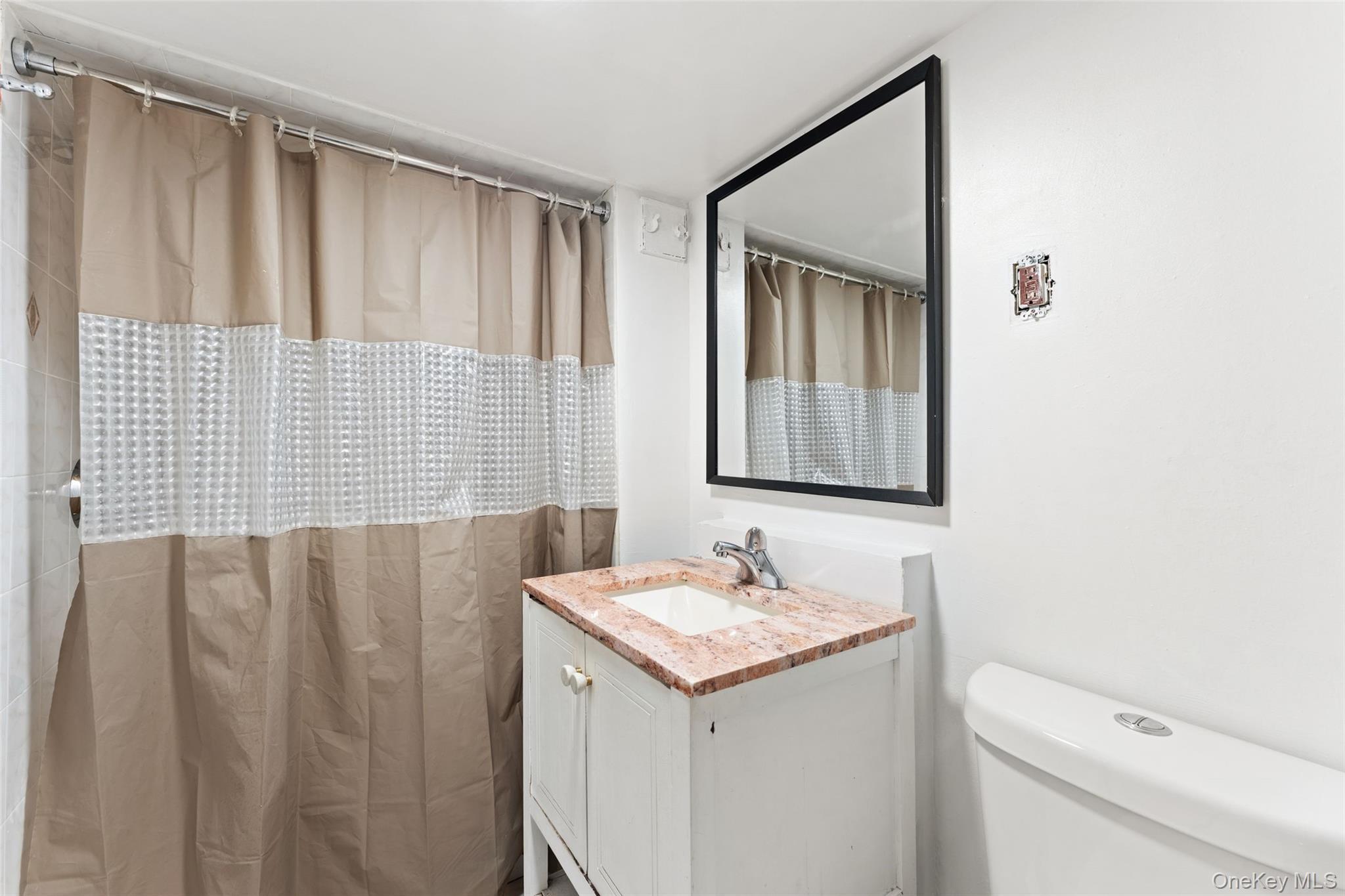 Single Family Continental Avenue Bronx, NY 10461, MLS-1027056-27