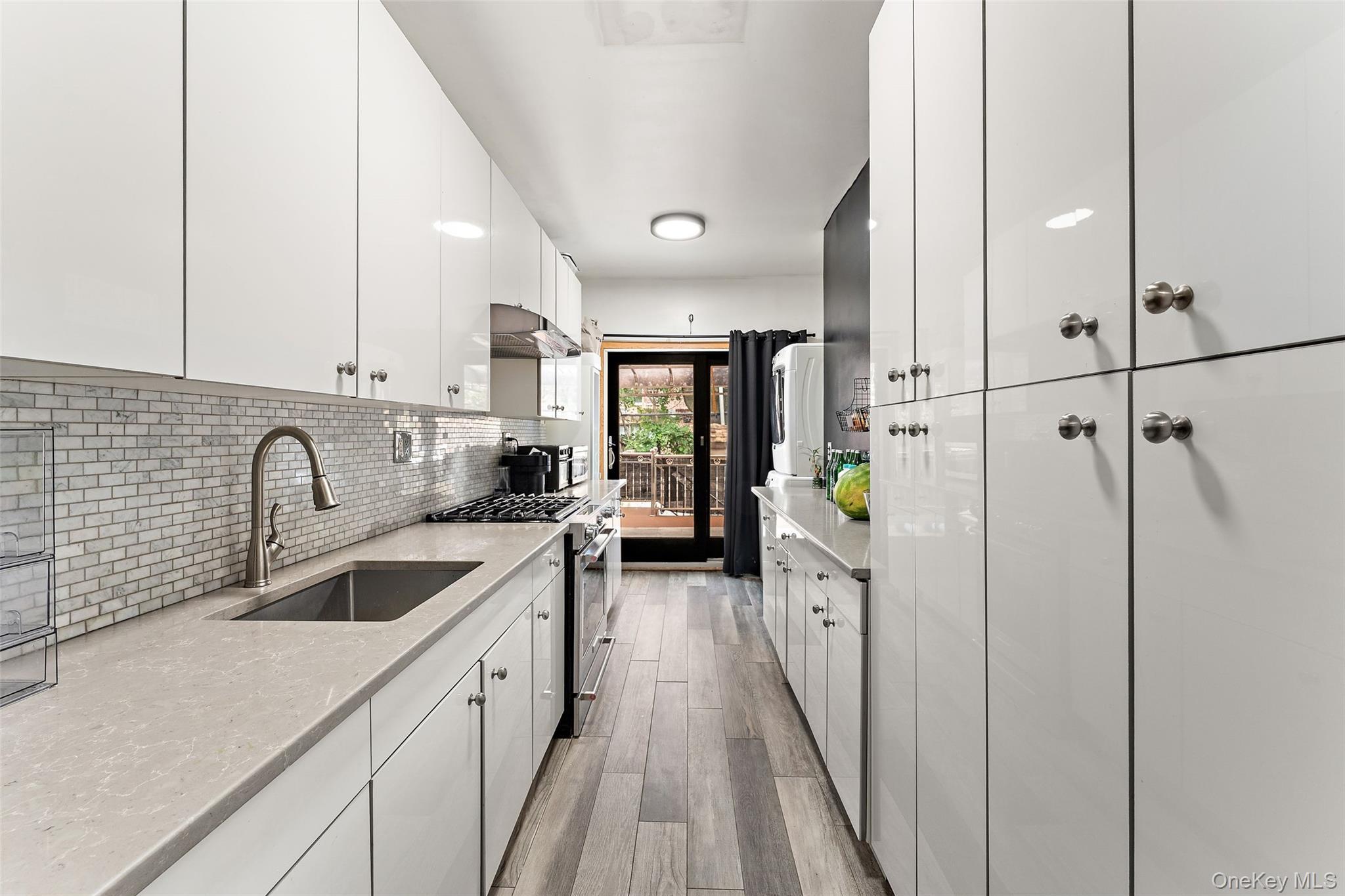 Single Family Continental Avenue Bronx, NY 10461, MLS-1027056-5