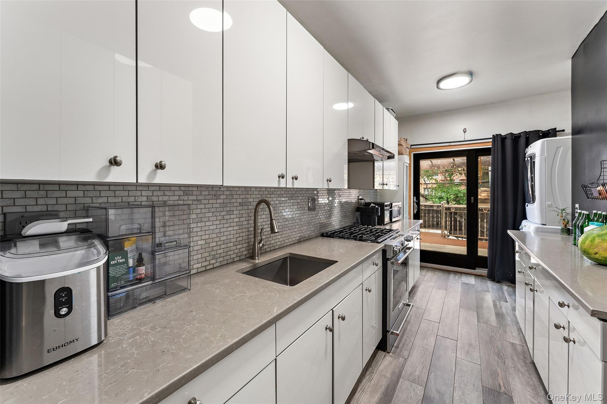 Single Family Continental Avenue Bronx, NY 10461, MLS-1027056-7