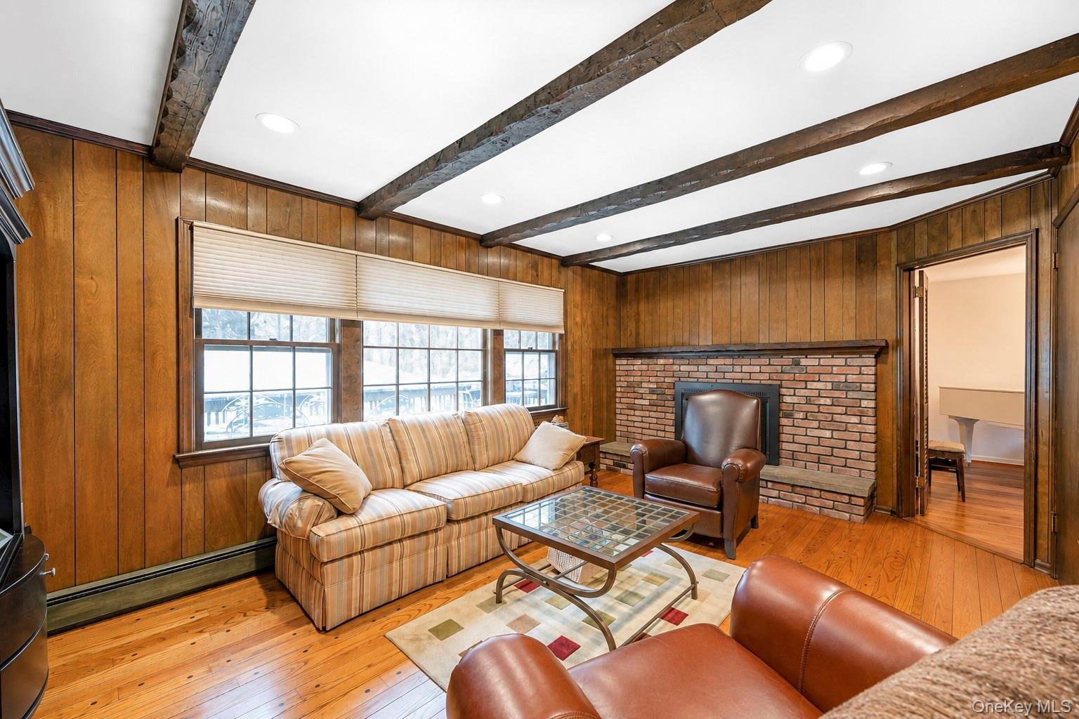 Single Family Sanford Street  Suffolk County, NY 11746, MLS-1027068-31