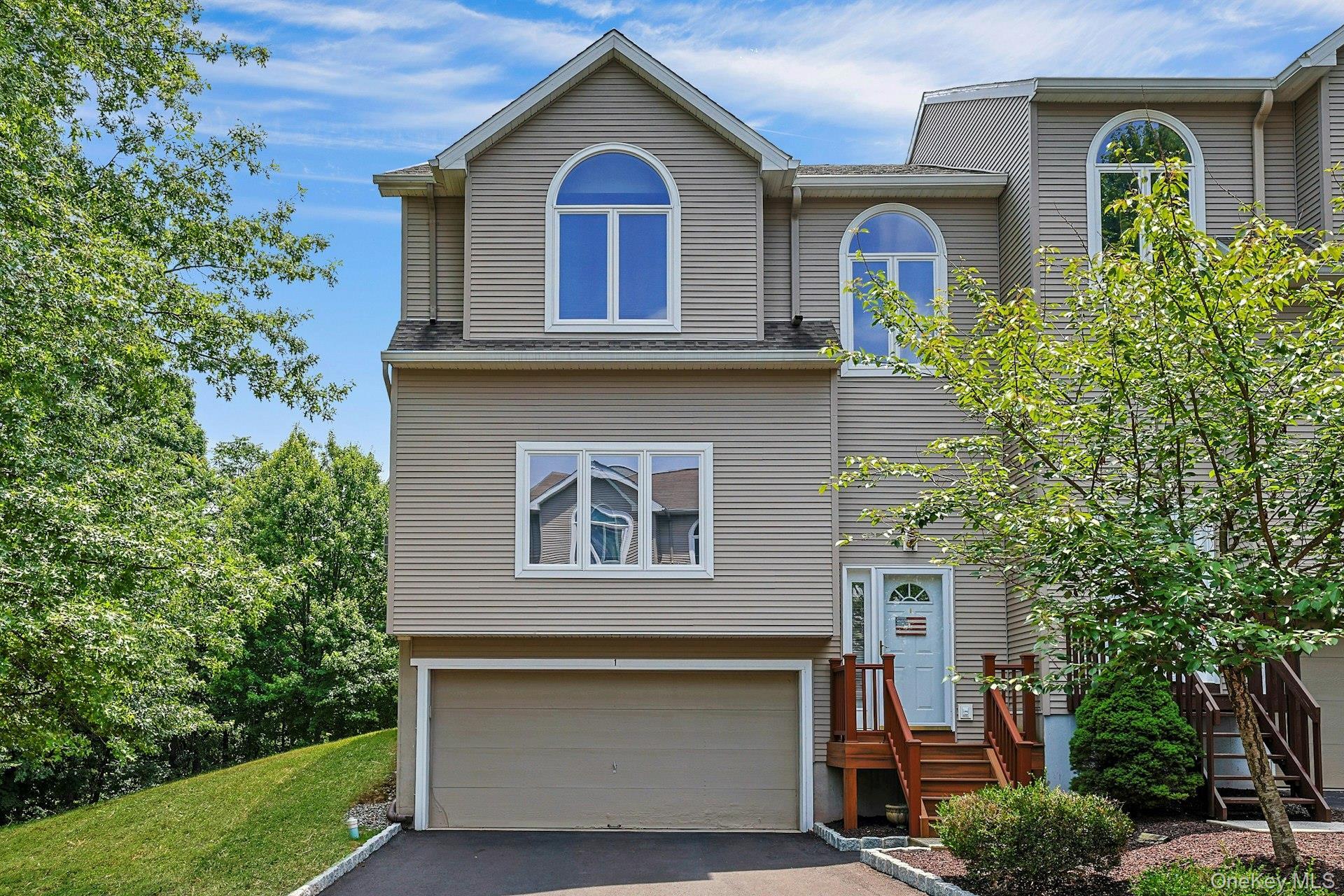 Single Family Ledger View Court Orange County, NY 10930, MLS-1027087-2