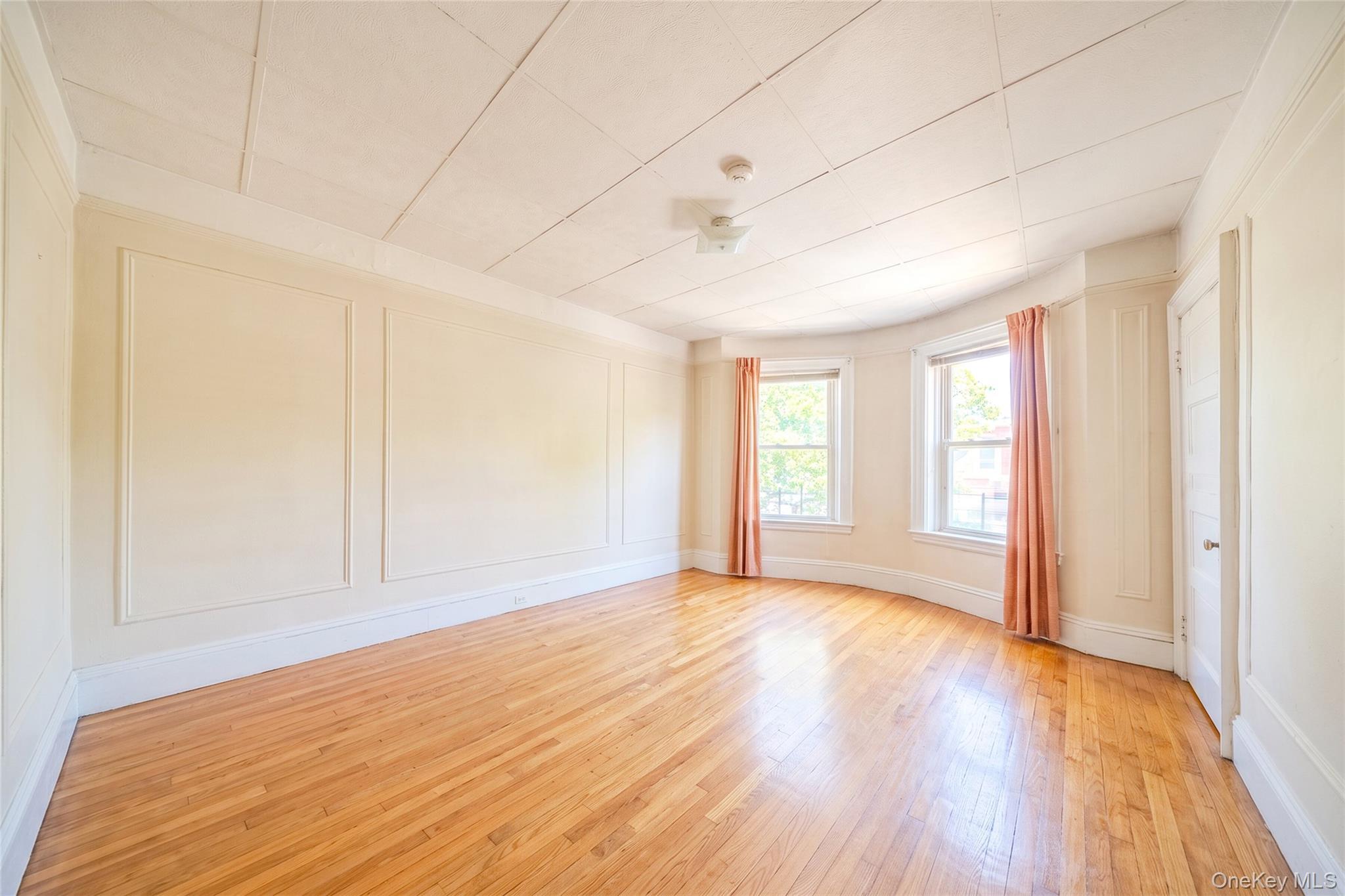 Single Family Maclay Avenue Bronx, NY 10461, MLS-1027096-9