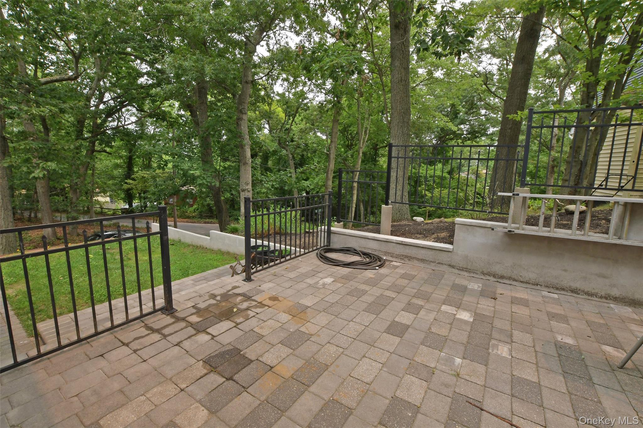 Single Family Southold Road Suffolk County, NY 11789, MLS-1027097-26