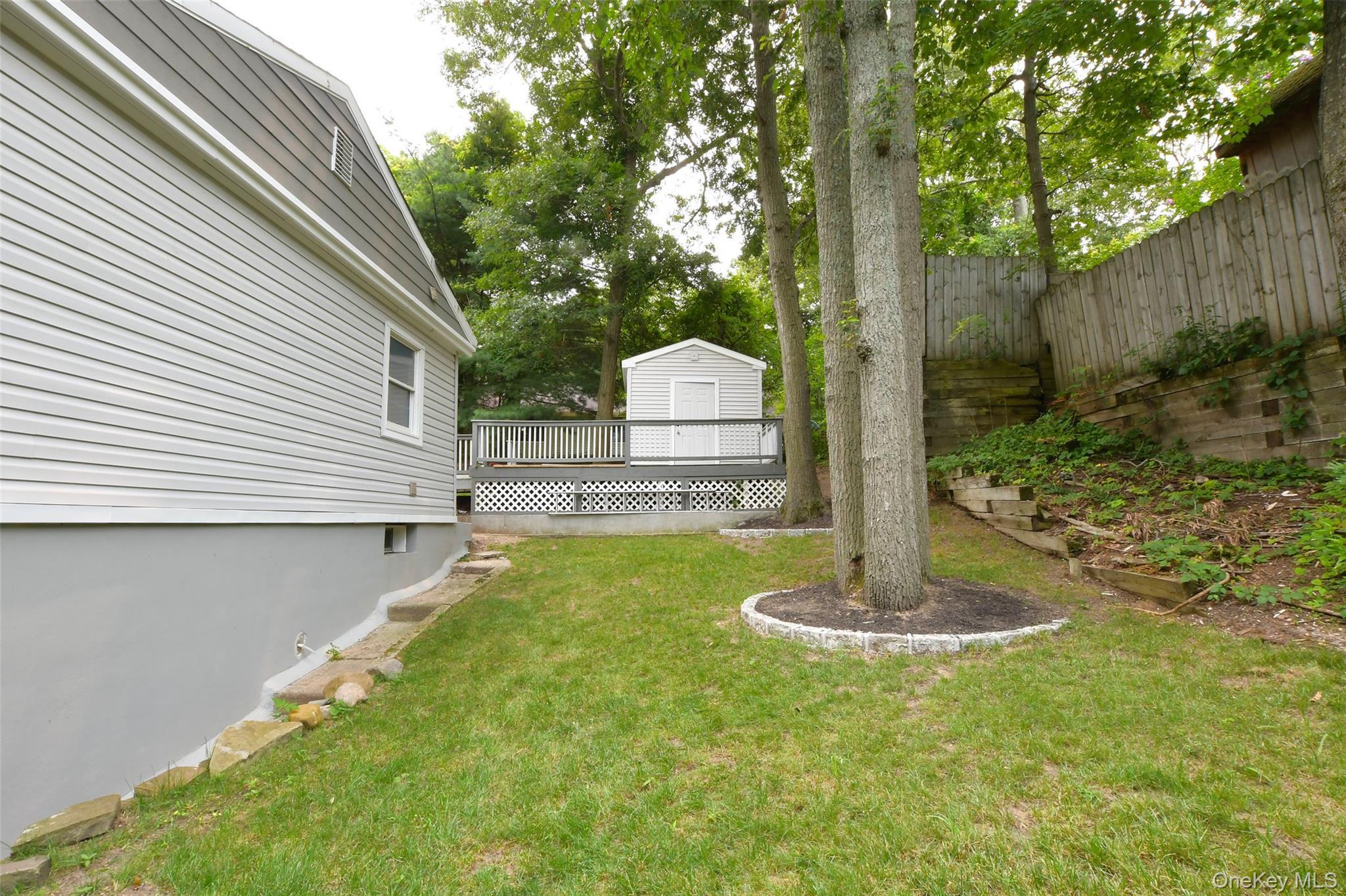 Single Family Southold Road Suffolk County, NY 11789, MLS-1027097-29