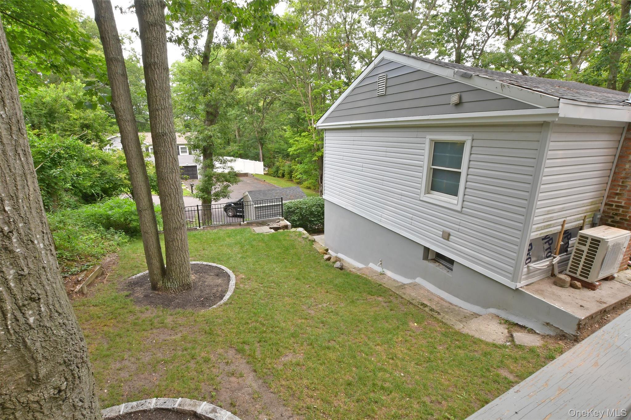 Single Family Southold Road Suffolk County, NY 11789, MLS-1027097-33