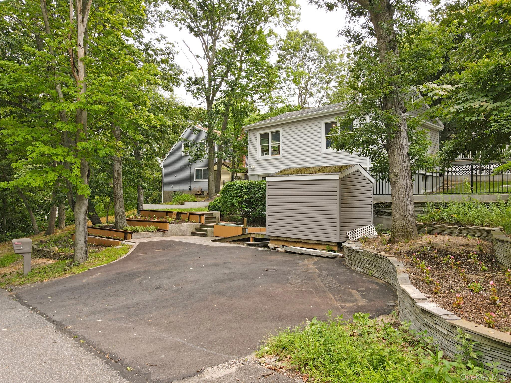 Single Family Southold Road  Suffolk County, NY 11789, MLS-1027097-38