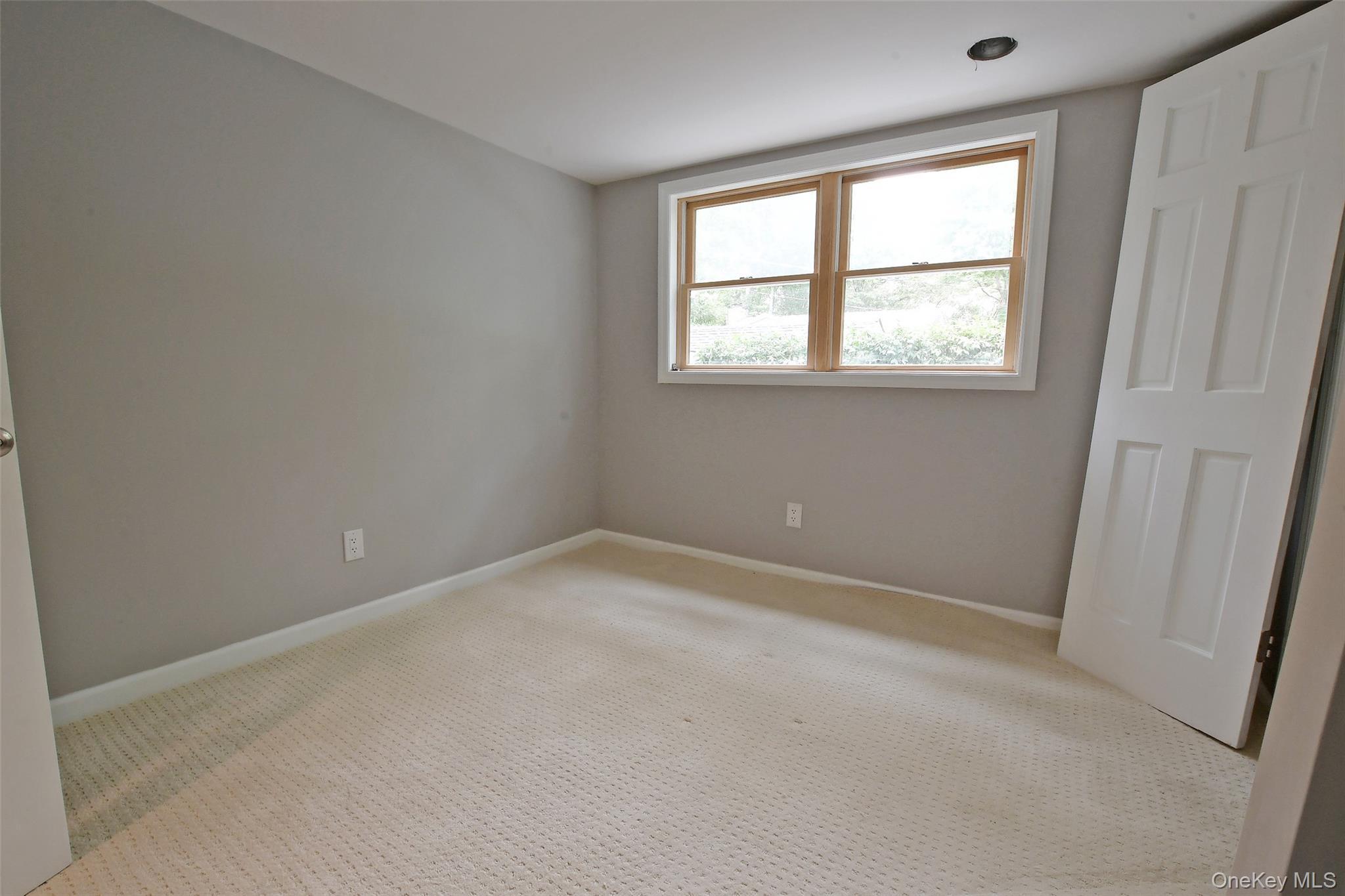 Single Family Southold Road Suffolk County, NY 11789, MLS-1027097-8