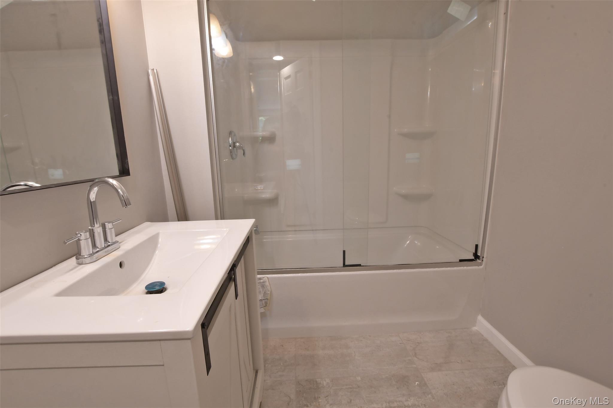 Single Family Southold Road Suffolk County, NY 11789, MLS-1027097-9